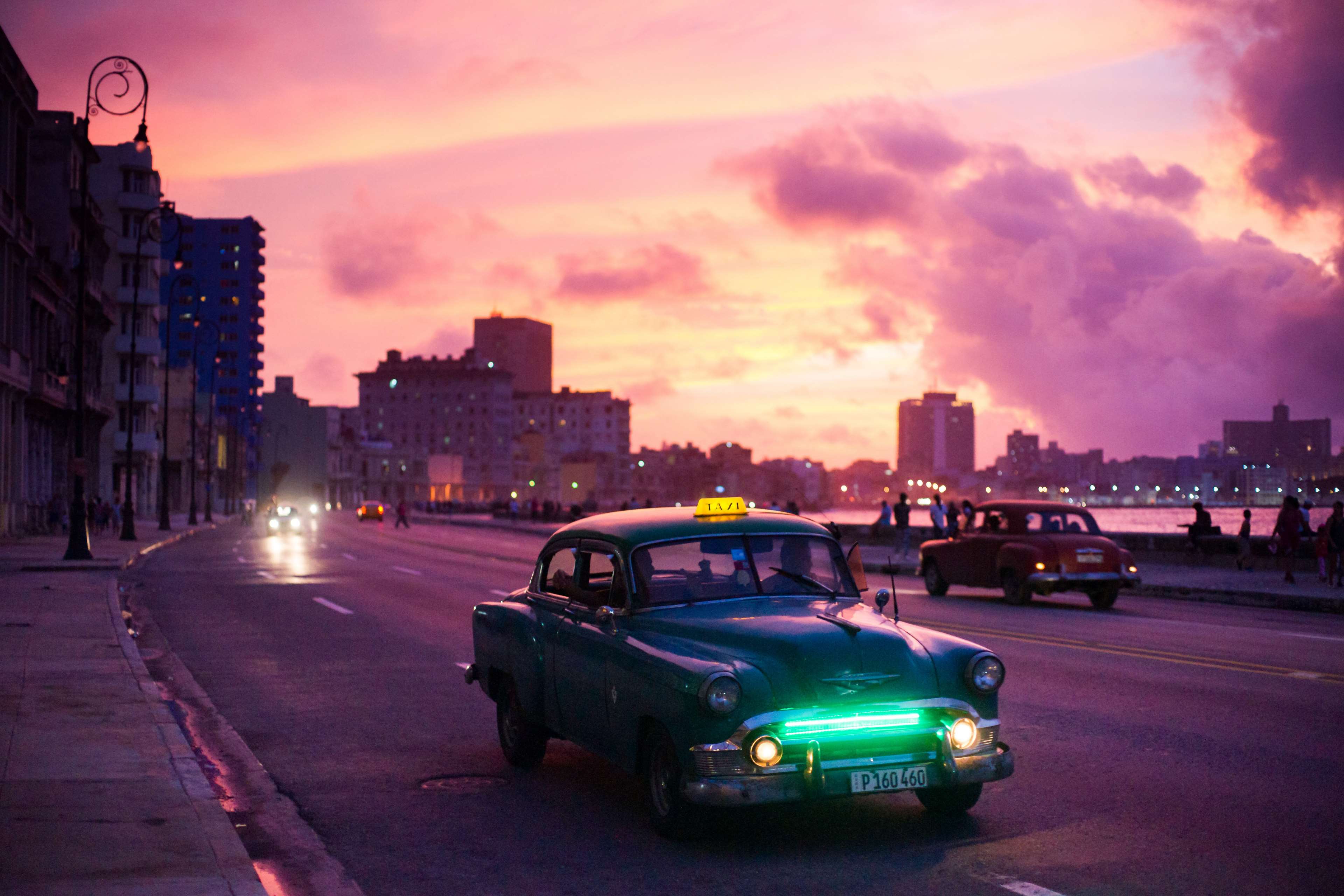 architecture, automobile, car, city, cuba, havana, night, old, sky, sunrise, tourism, travel, urban, vintage 4k Gallery HD Wallpaper