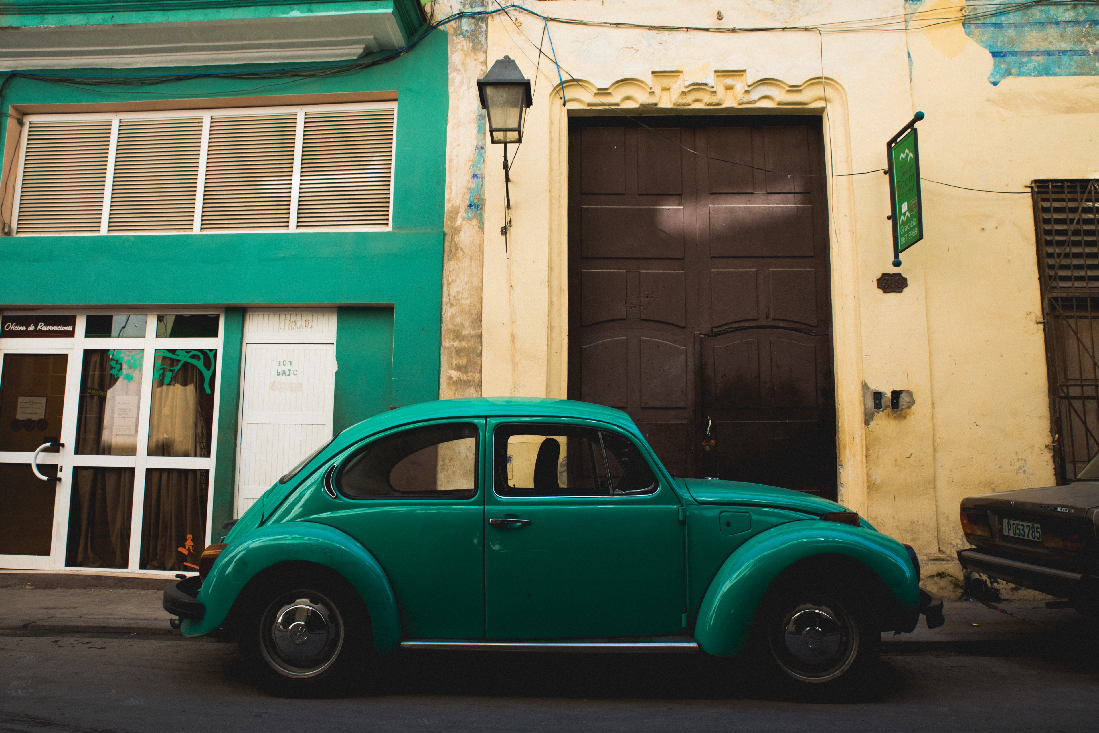 Wallpaper / havana cuba color and turquoise HD 4k wallpaper free download