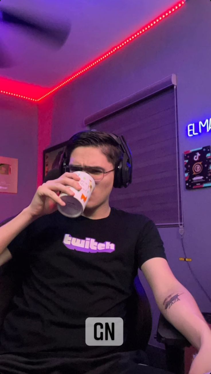 ElMariana. Streamers, Wearable, Twitch