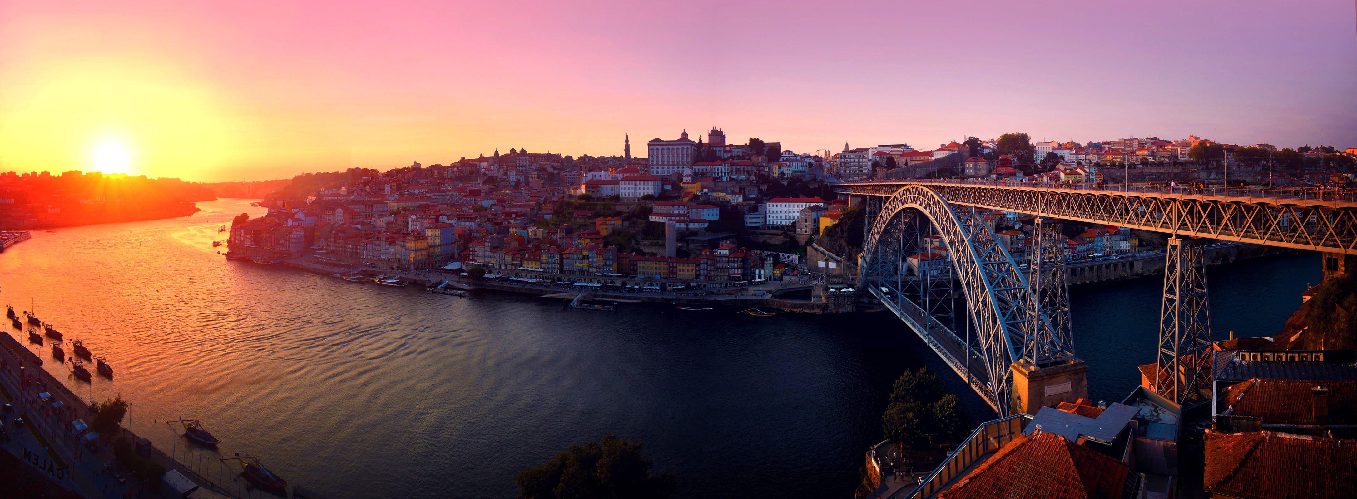 Porto Town at Sunset River I Bridge Wine Cellars. World heritage sites, Unesco world heritage site, Heritage site