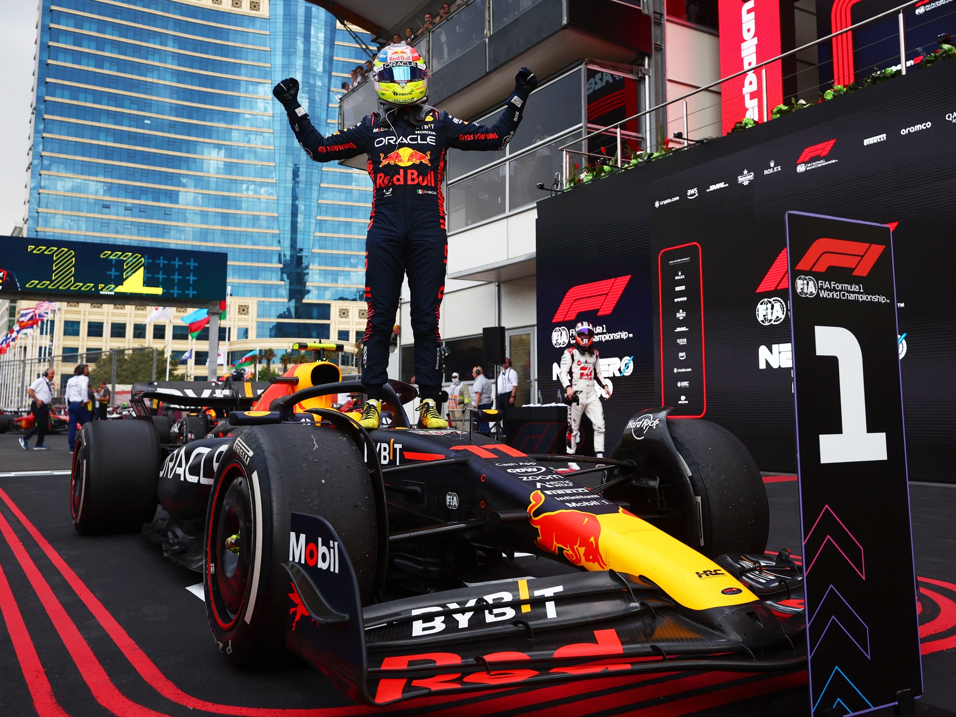 F1 Azerbaijan Grand Prix LIVE RESULTS: Perez pips Verstappen to P1 while Hamilton finishes 4th in gruelling Baku race. The US Sun