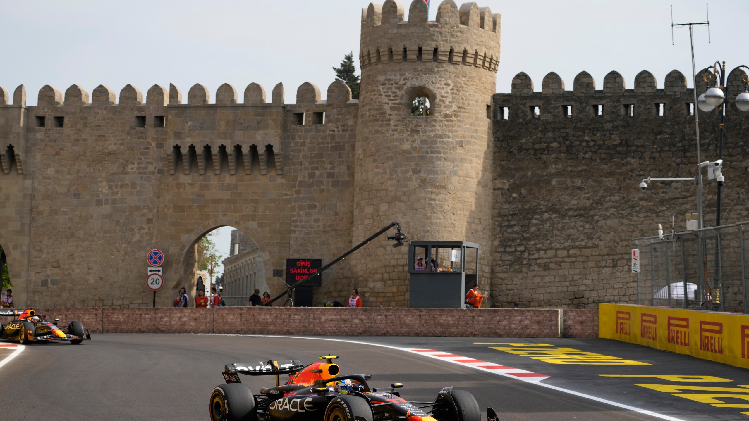 Pérez beats Verstappen to win Azerbaijan Grand Prix