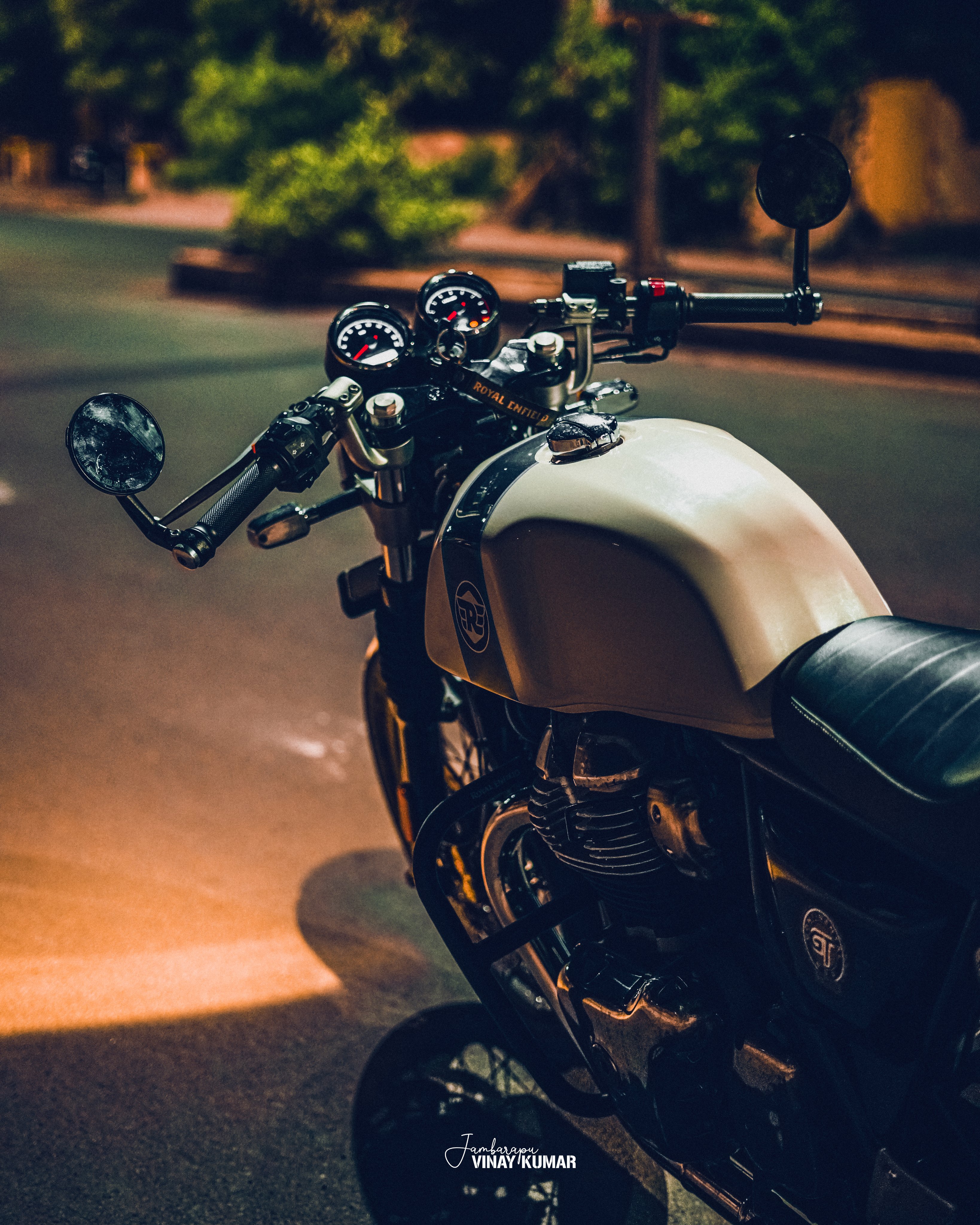 Vinay kumar jambarapu enfield GT 650 #royalenfield #royalenfieldtwins #retwins #pickyourplay #royalenfieldindia #blurshot #itsplaytime #bikelover cc #continentalgt650 #interceptor650 #THE650TWINS #royalenfieldlaunch #bikeriding