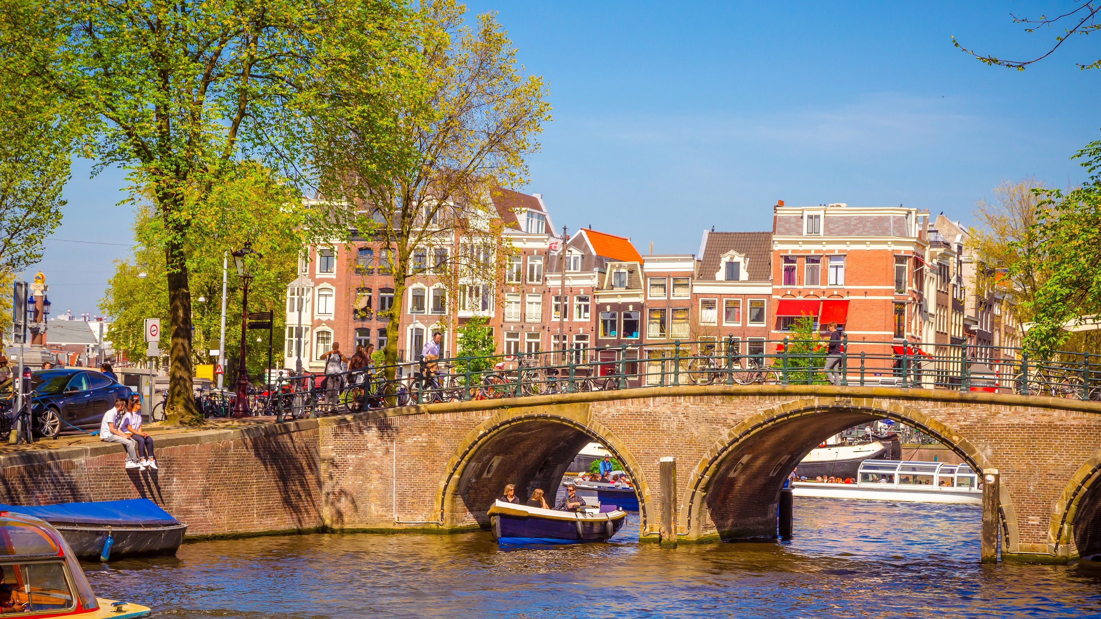 Wallpaper Netherlands, Amsterdam, city, bridge, river, people 3840x2160 UHD 4K Picture, Image