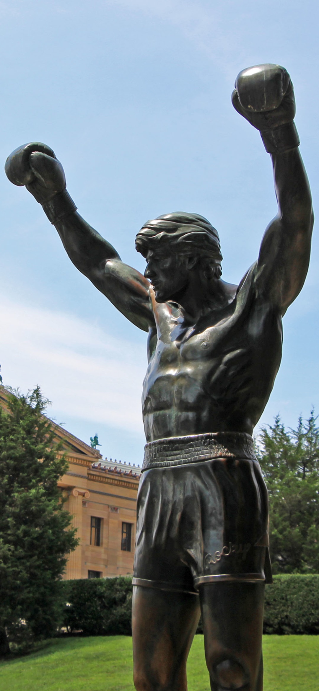 Wallpaper / Man Made Statue Phone Wallpaper, Rocky Balboa, 1080x2340 free download