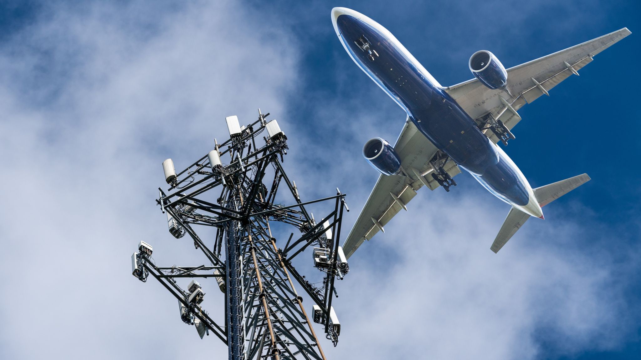 Risk of disruption for air travel at summer holiday peak as US refuses to budge on 5G change