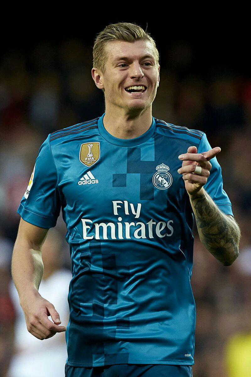 Toni Kroos Wallpaper APK Download