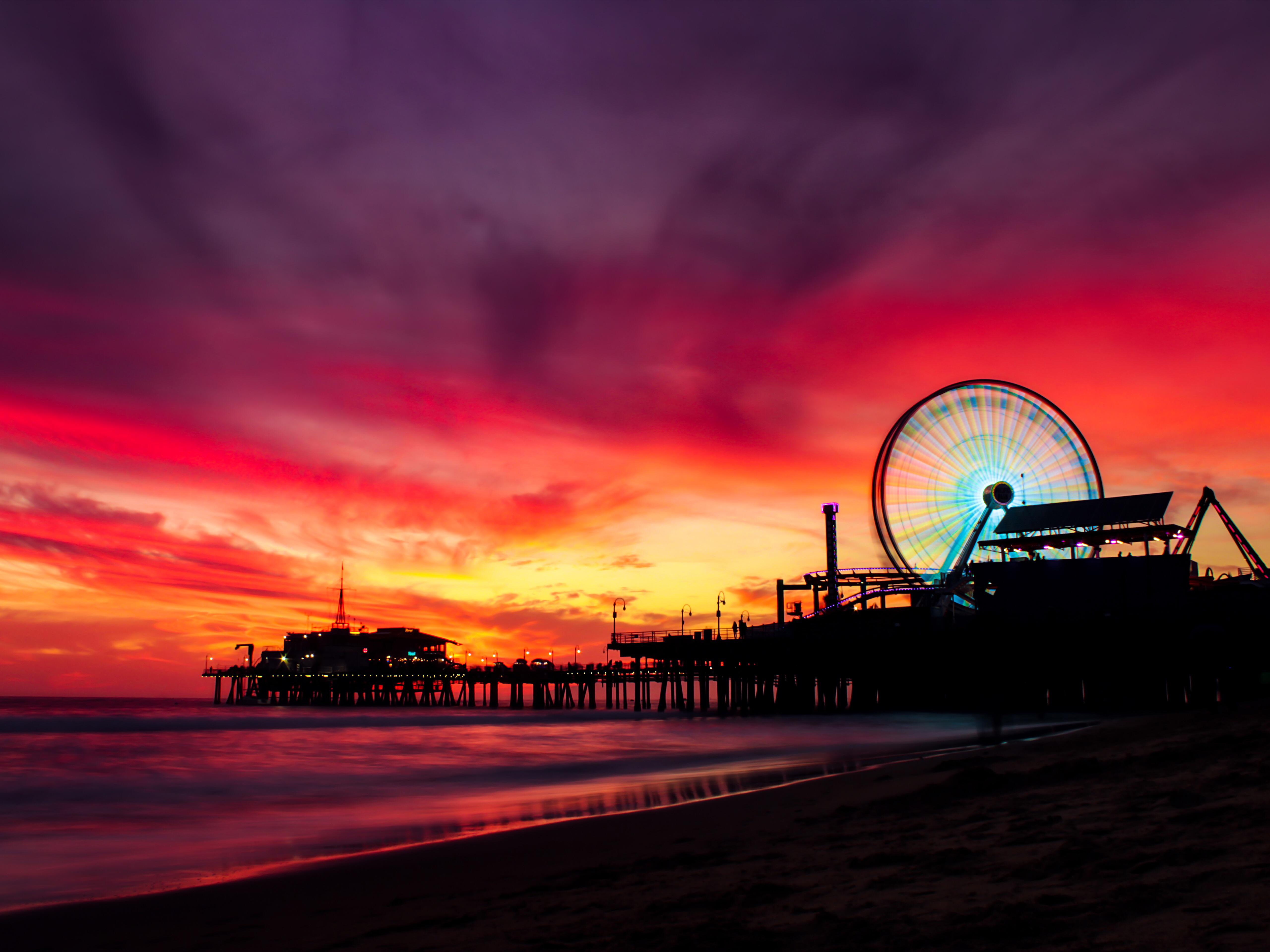 Santa Monica Sunset 4K wallpaper