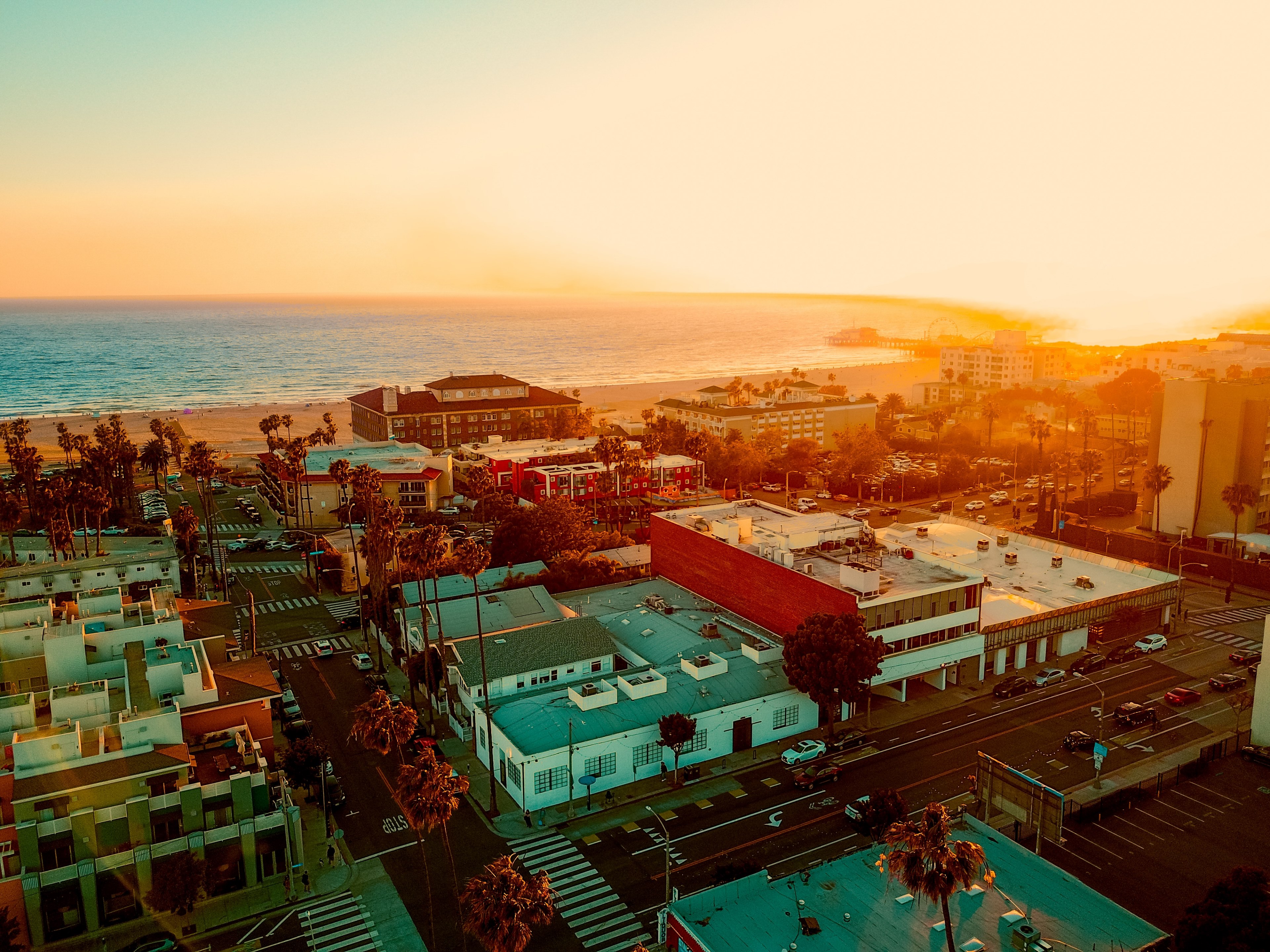 Wallpaper / santa monica sunset 4k wallpaper free download