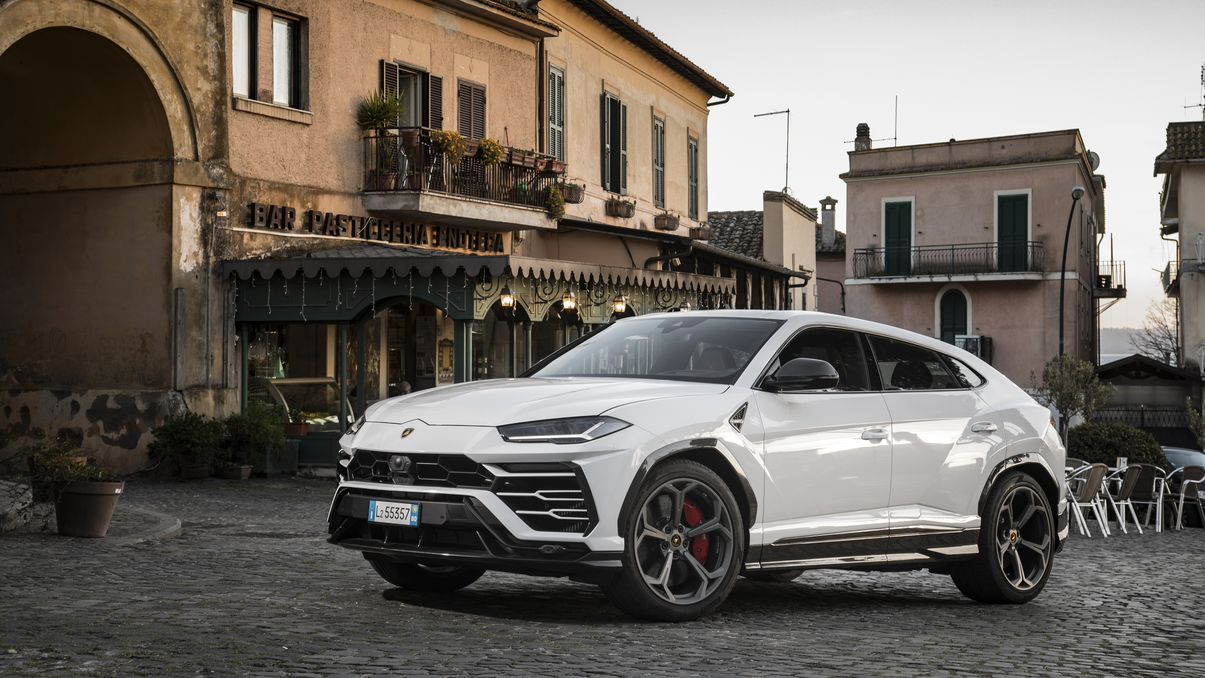 Lamborghini Urus Rome 2021 4K Wallpaper Car Wallpaper