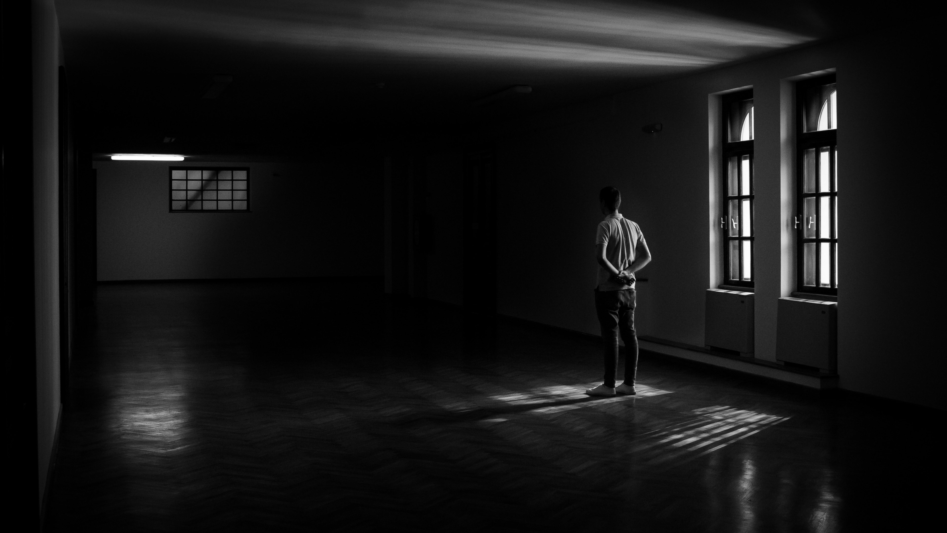 Wallpaper / black and white indoor window and dark HD 4k wallpaper free download