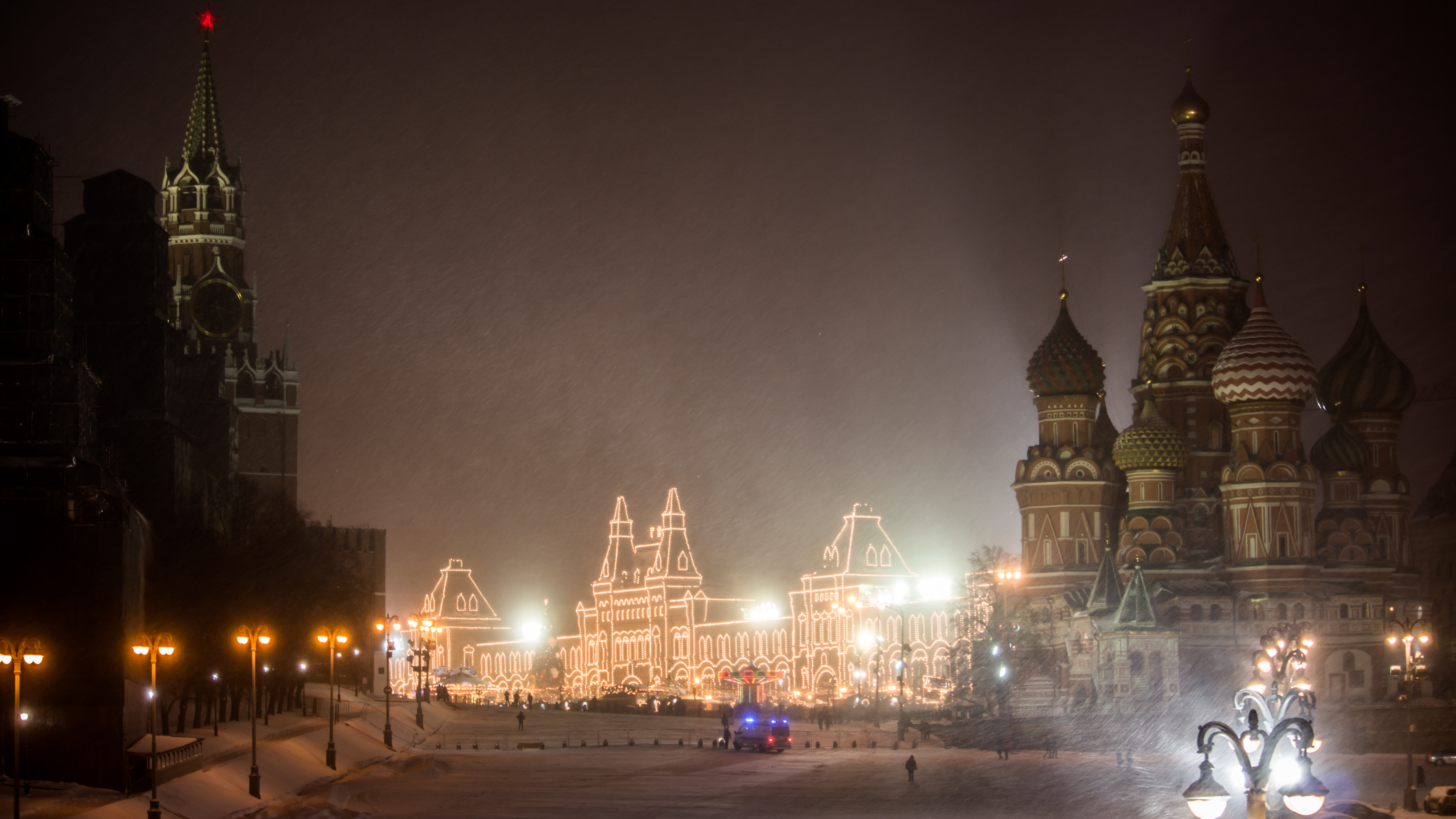 Wallpaper, Moscow, Red Square, church, night, snow, Russia, winter, lights, Kremlin 5472x3078
