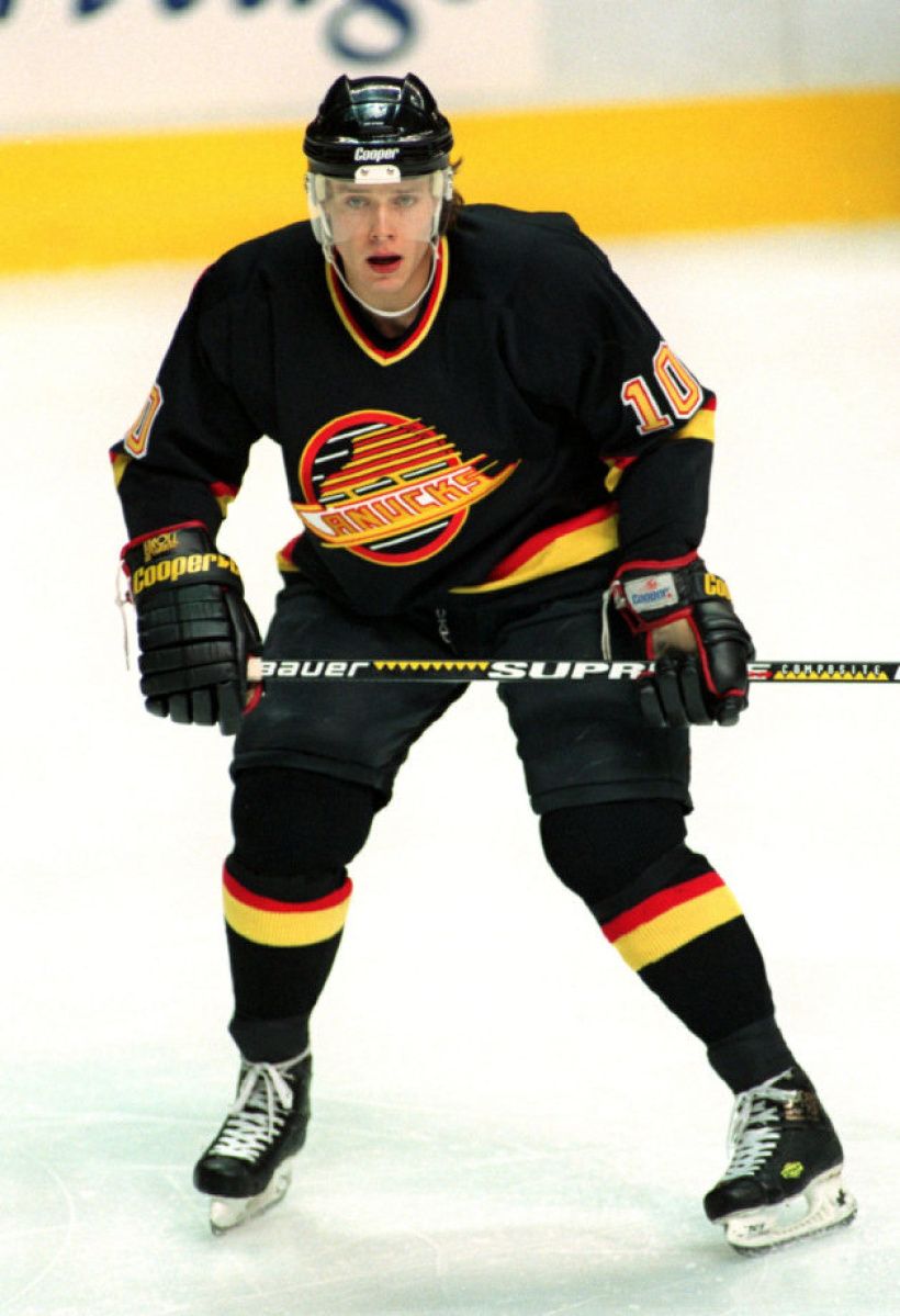 Pavel Bure aka The Russian Rocket. Vancouver canucks, Canucks, Nhl players