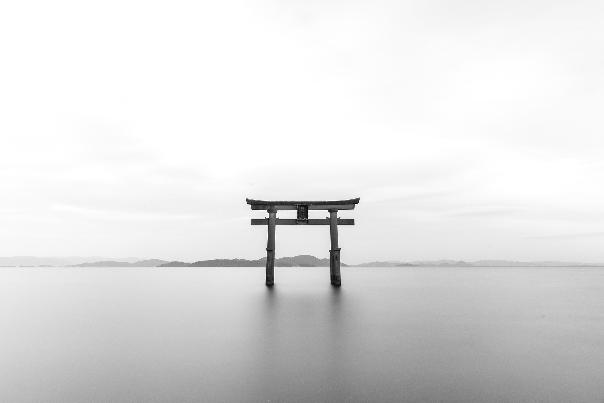 Wallpaper / torii, gates, lake, monochrome, photography, Japan, long exposure free download