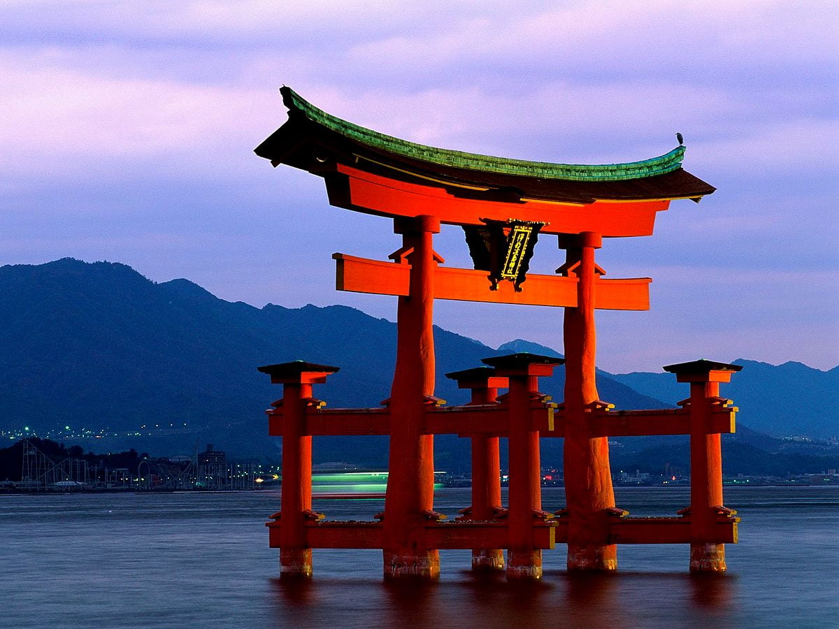 Beautiful Itsukushima Shrine, Torii, Hatsukaichi picture. Download Free pics