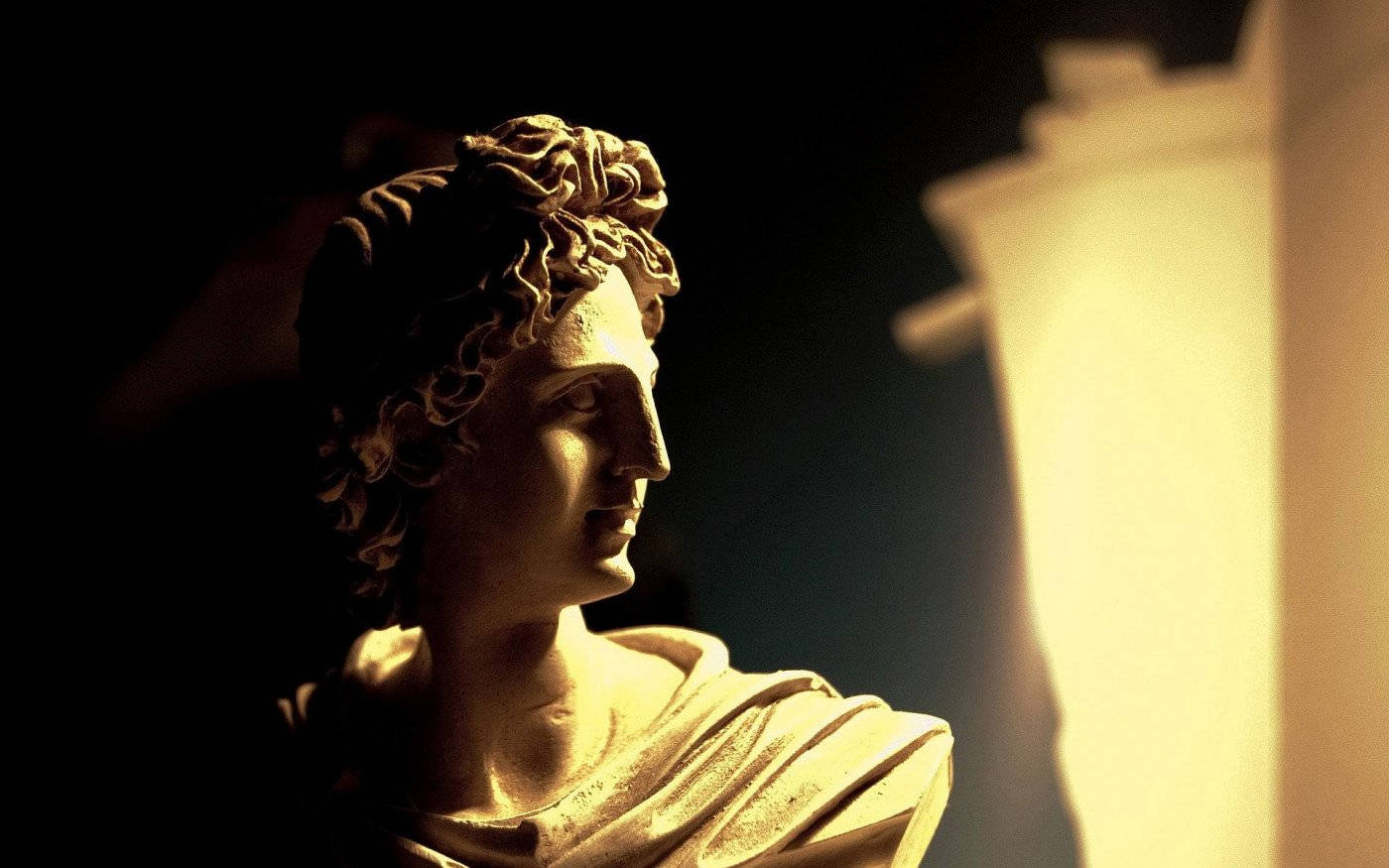 Greek Statue Wallpaper