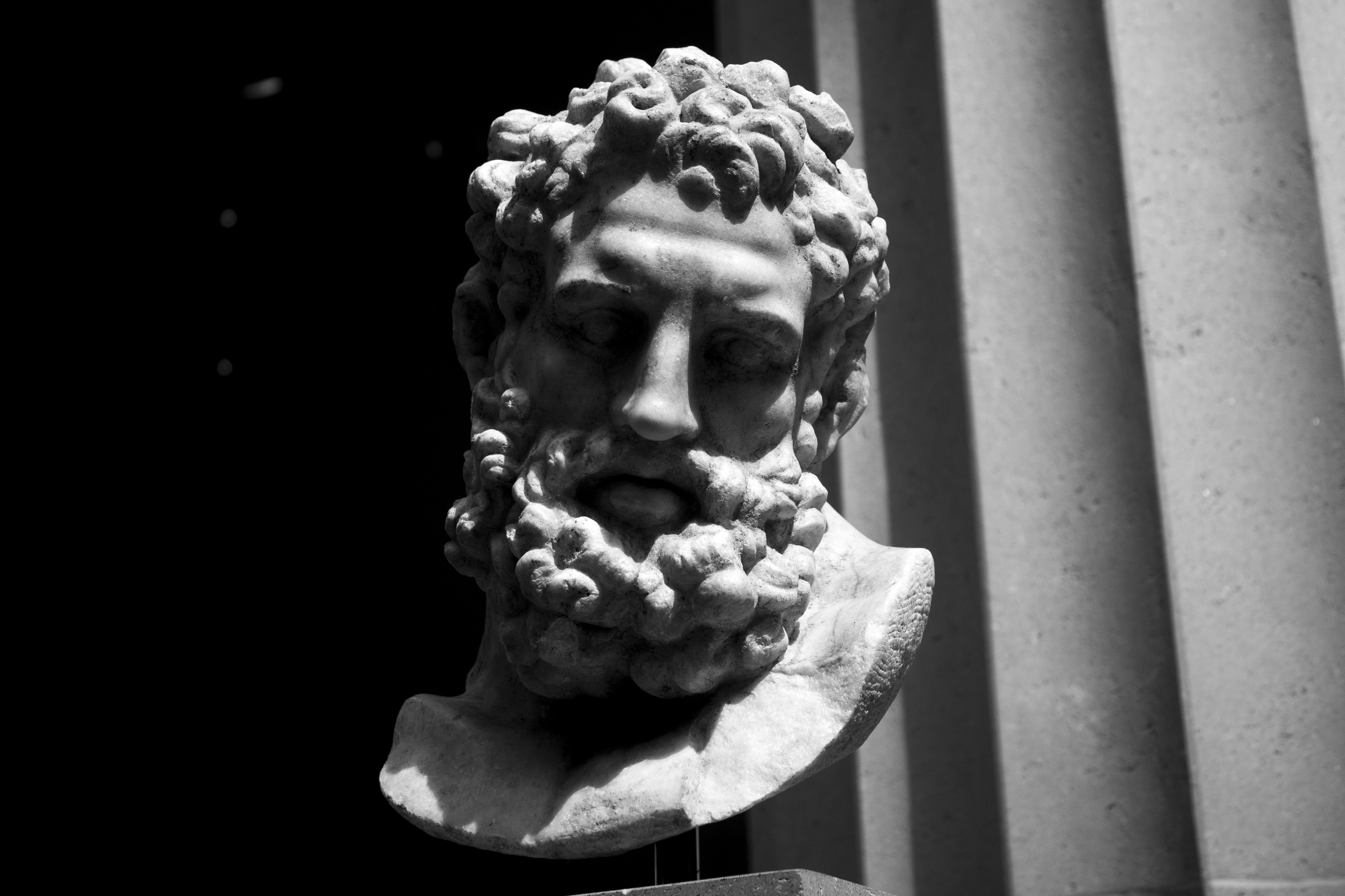 Wallpaper / sculpture, monochrome, statue, men, dark free download