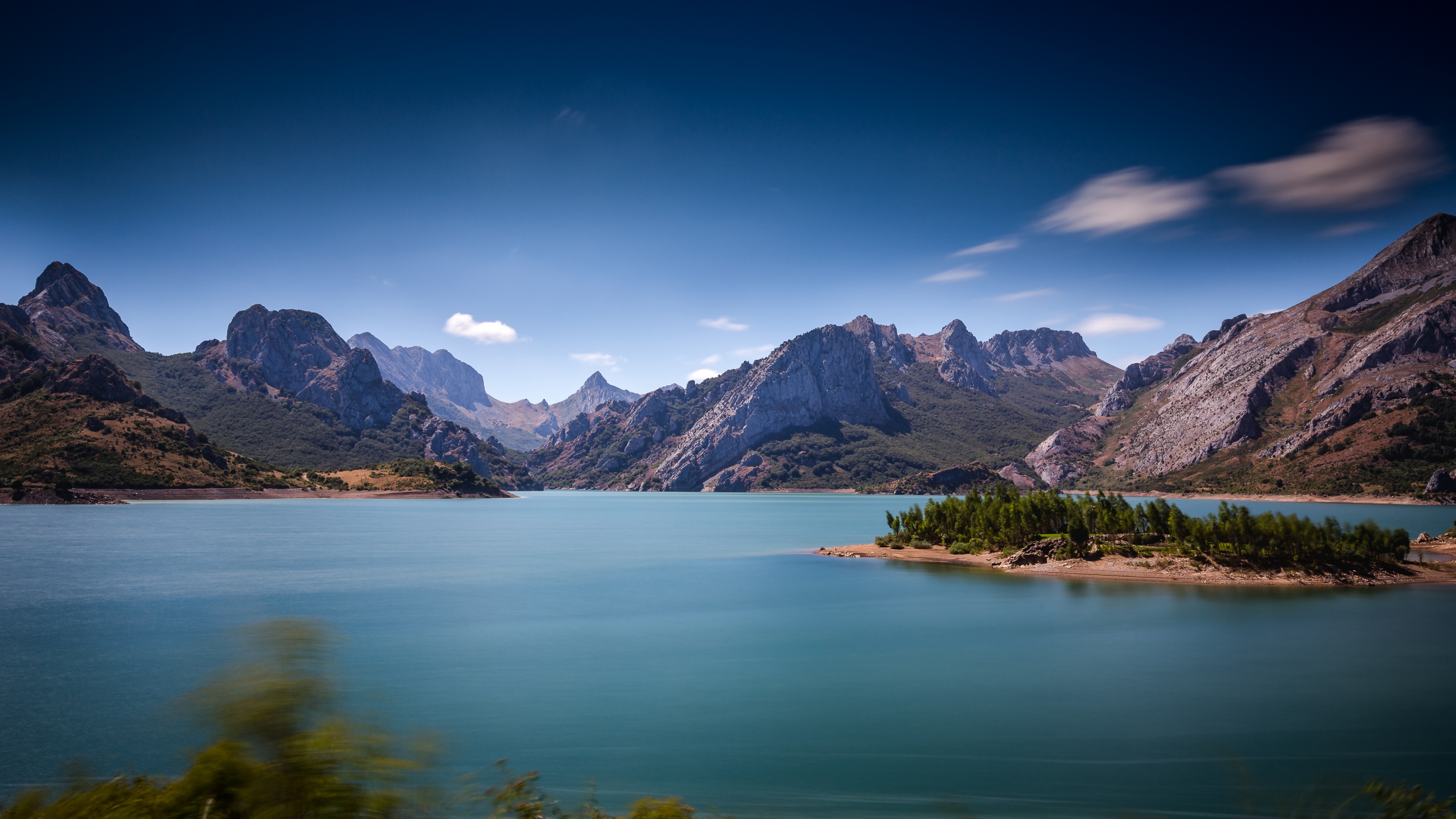 Picos de Europa Wallpaper 4K, Spain, Mountain range, Blue Sky