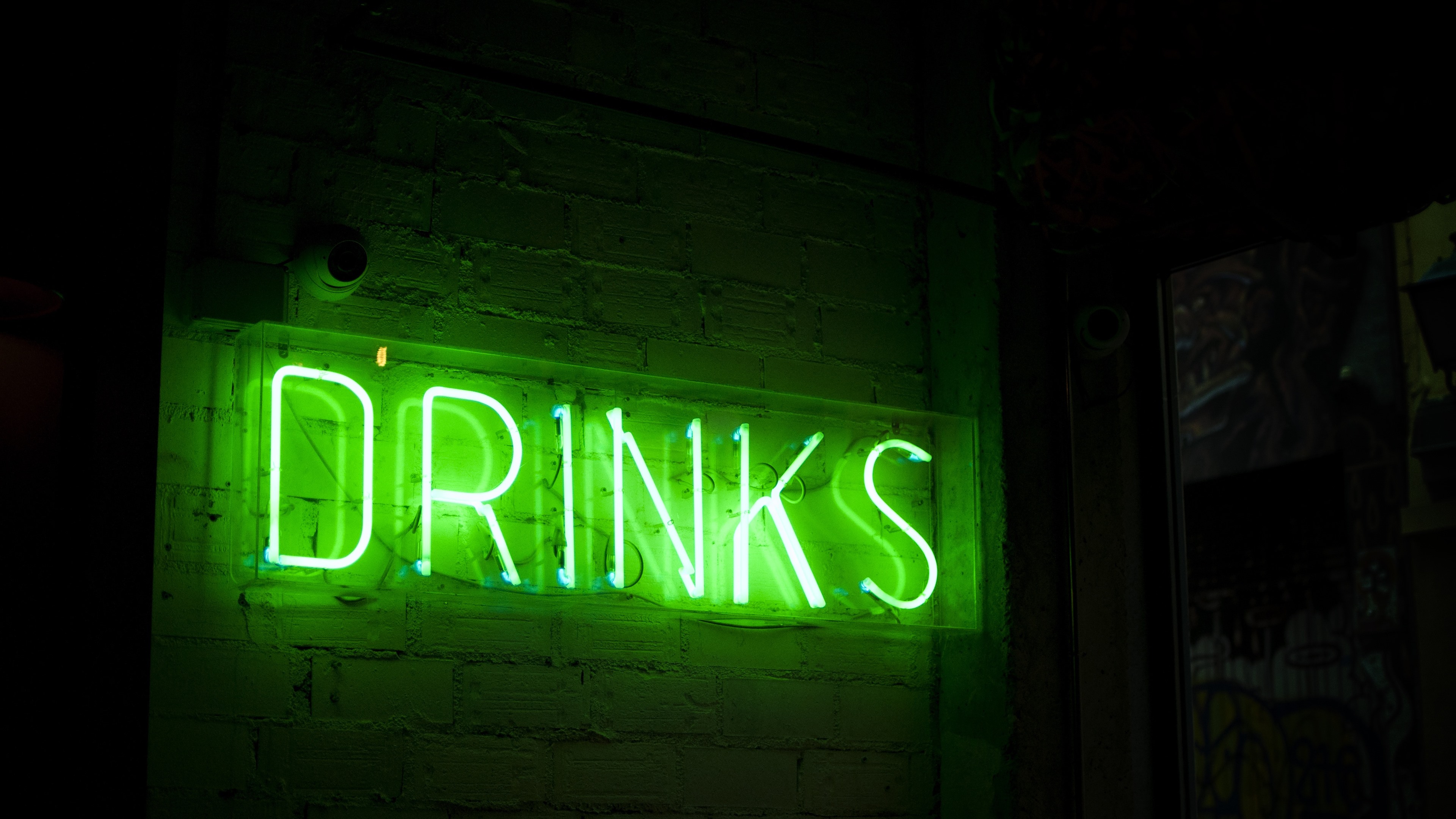 Wallpaper Neon sign, drinks, green, night 3840x2160 UHD 4K Picture, Image