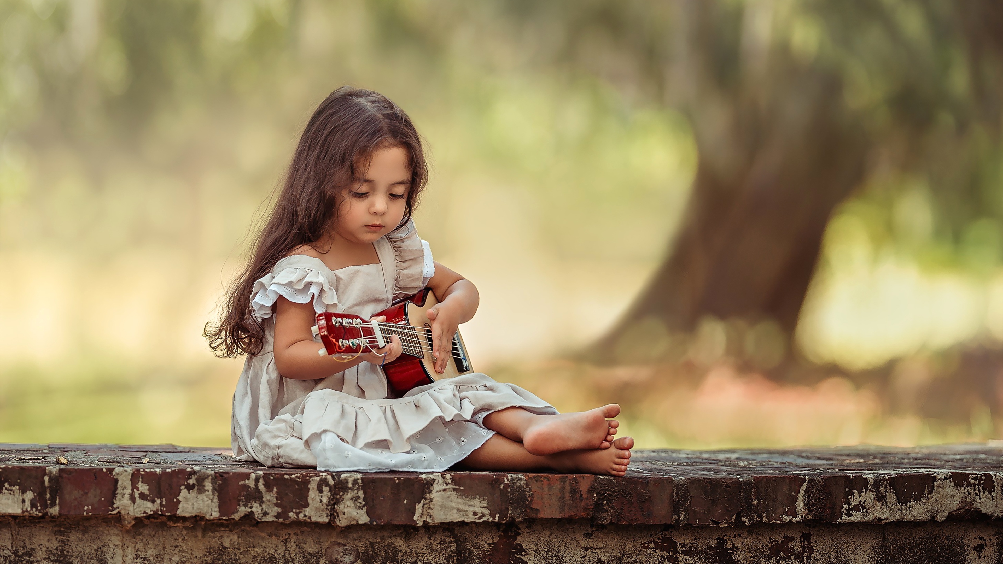 Cute Girl Wallpaper 4K, Playing guitar, Adorable, Kid