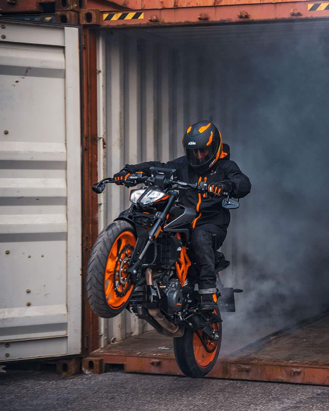 KTM 250 Mobile Walls