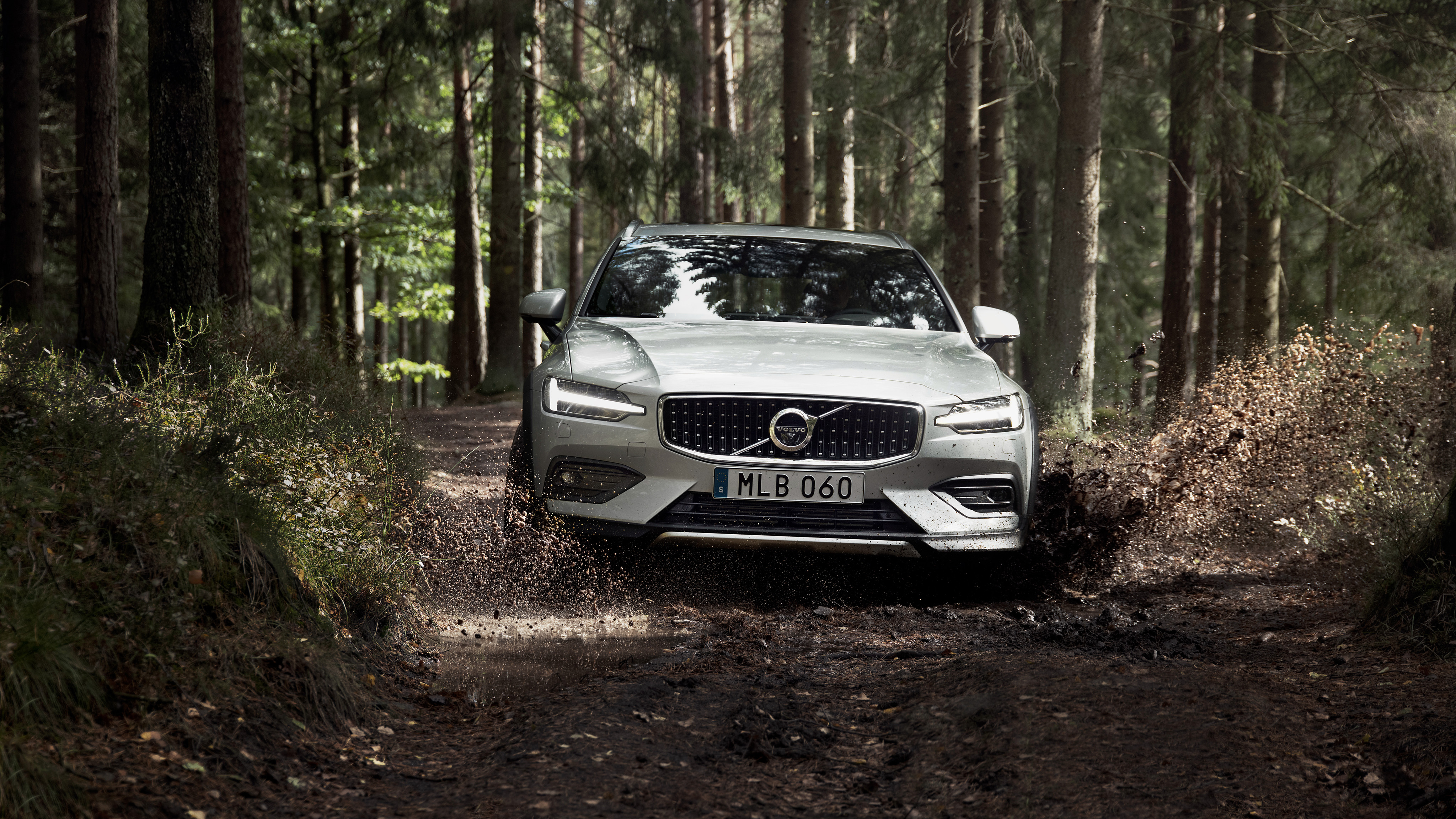 Volvo V60 T5 Cross Country 4K 2 Wallpaper Car Wallpaper