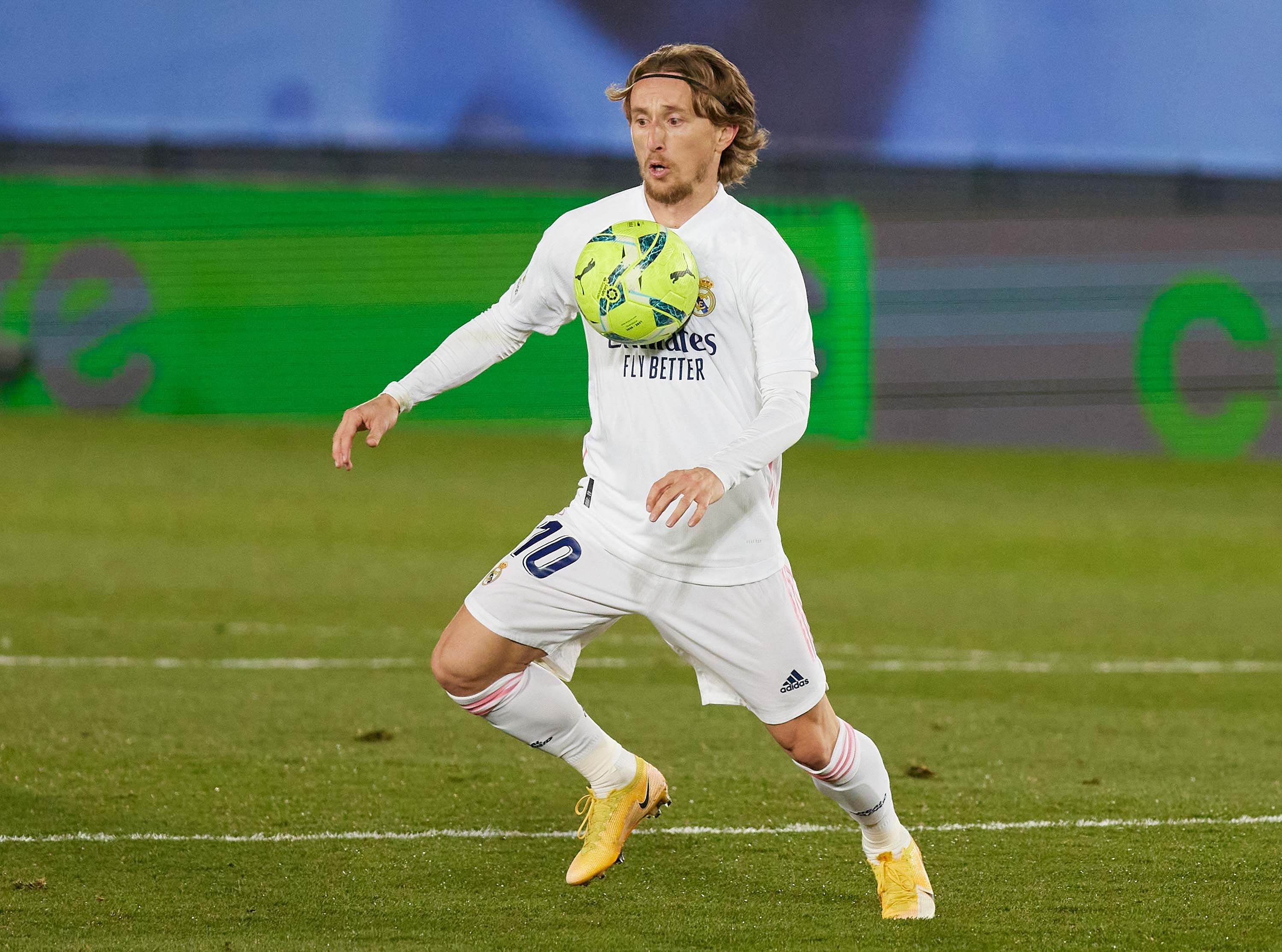 Luka Modrić 4K Gallery HD Wallpaper