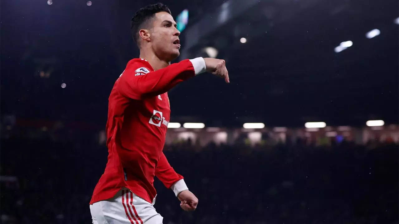 Phenomenal' Ronaldo Praised After Breaking 800 Goal Barrier. Football News Of India