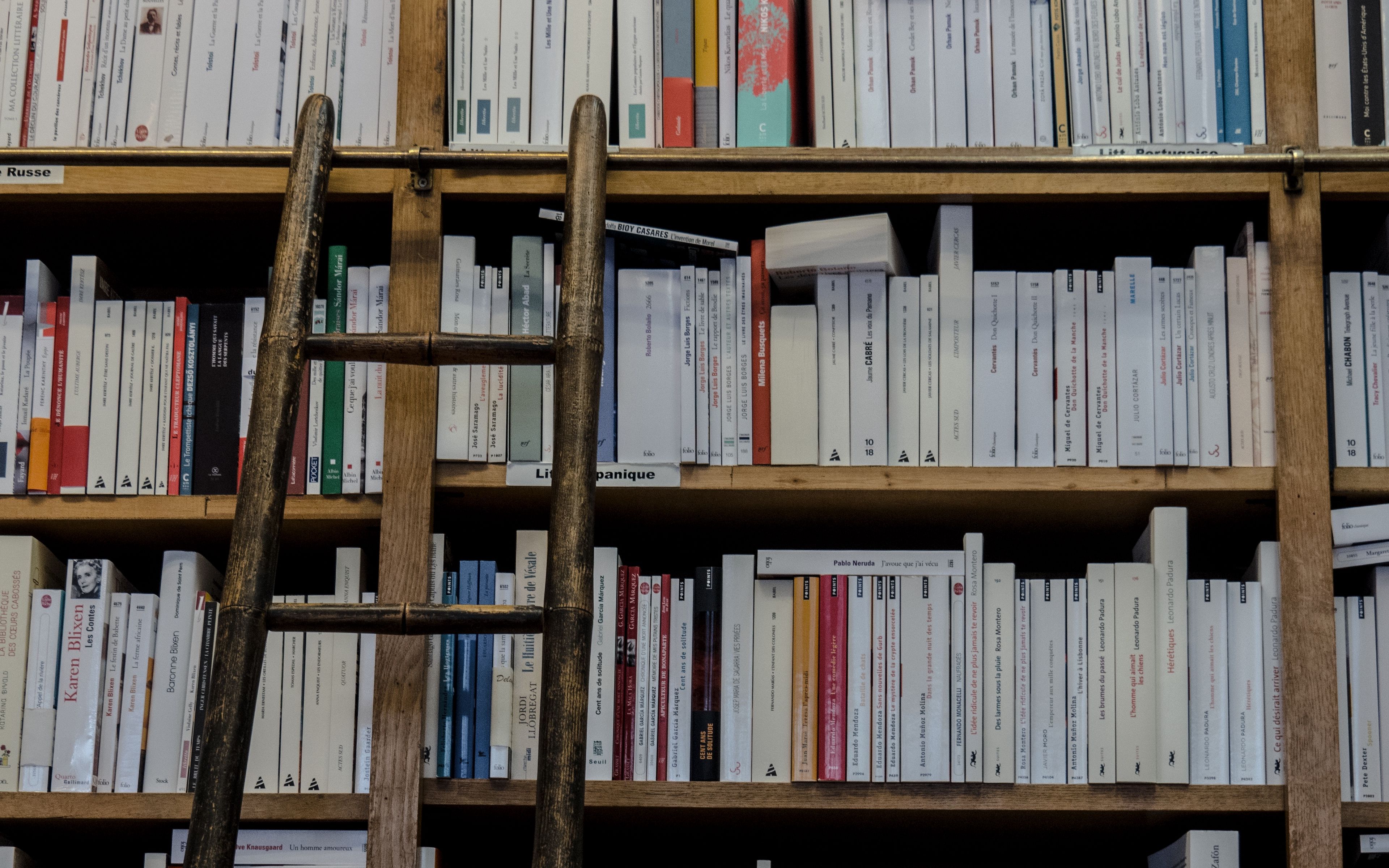 Download wallpaper 3840x2400 books, shelf, stairs, library 4k ultra HD 16:10 HD background