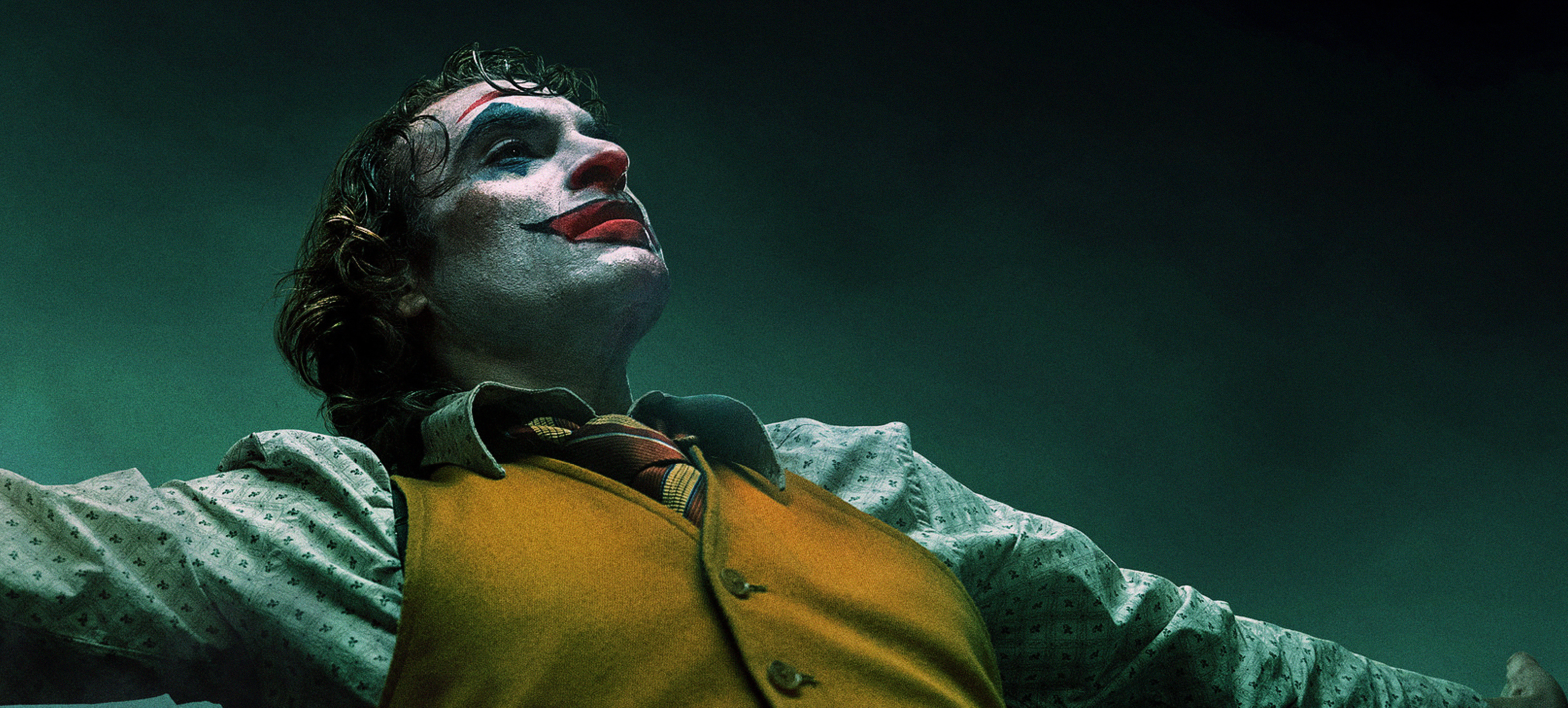 Actor Joaquin Phoenix in the movie Joker, 2019 Desktop wallpaper 1600x900
