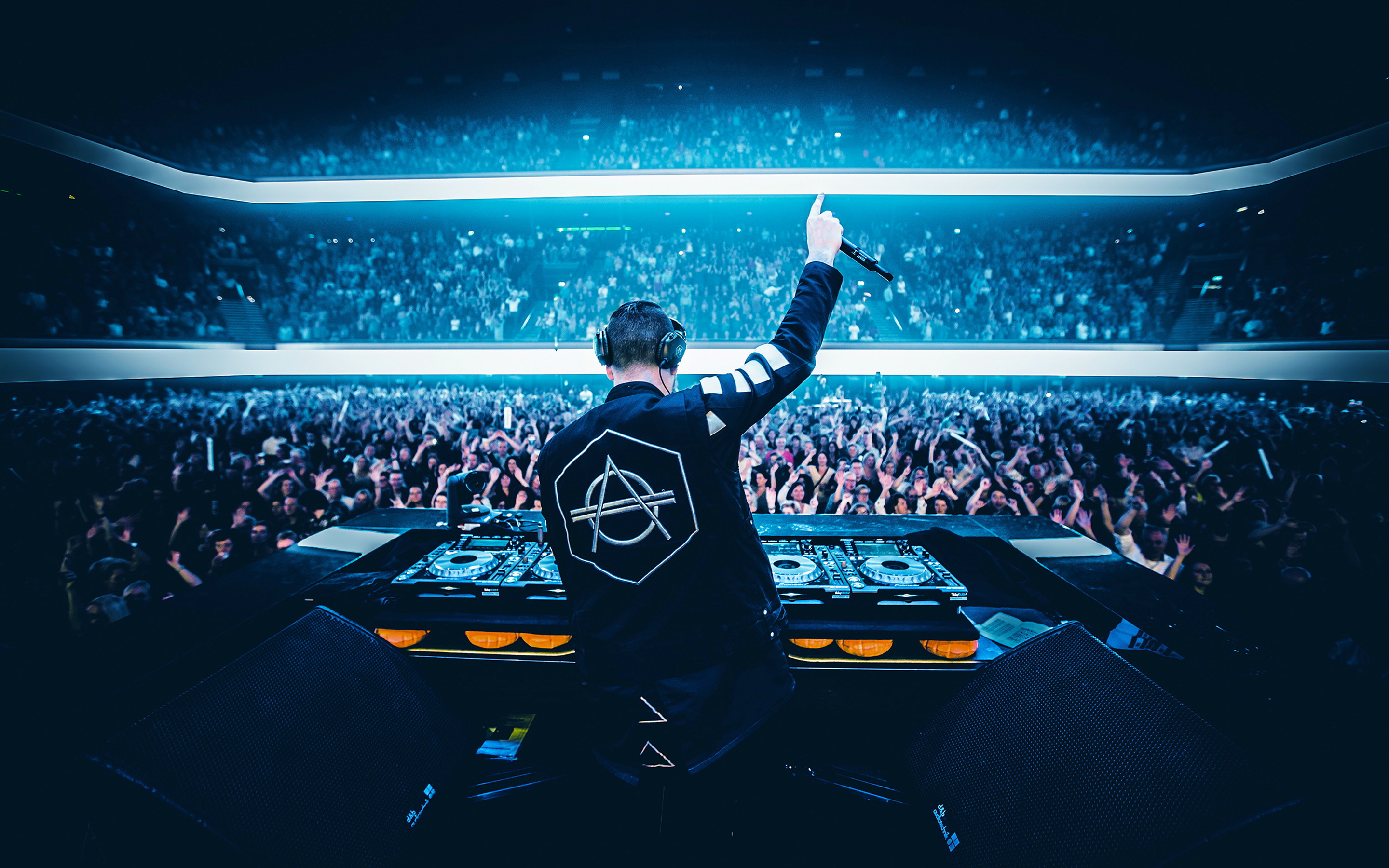 Download wallpaper 4k, Don Diablo, night club, Dutch DJs, concert, Don Pepijn Schipper, Don Diablo 4K, night party, superstars, DJs for desktop with resolution 1024x1024. High Quality HD picture wallpaper