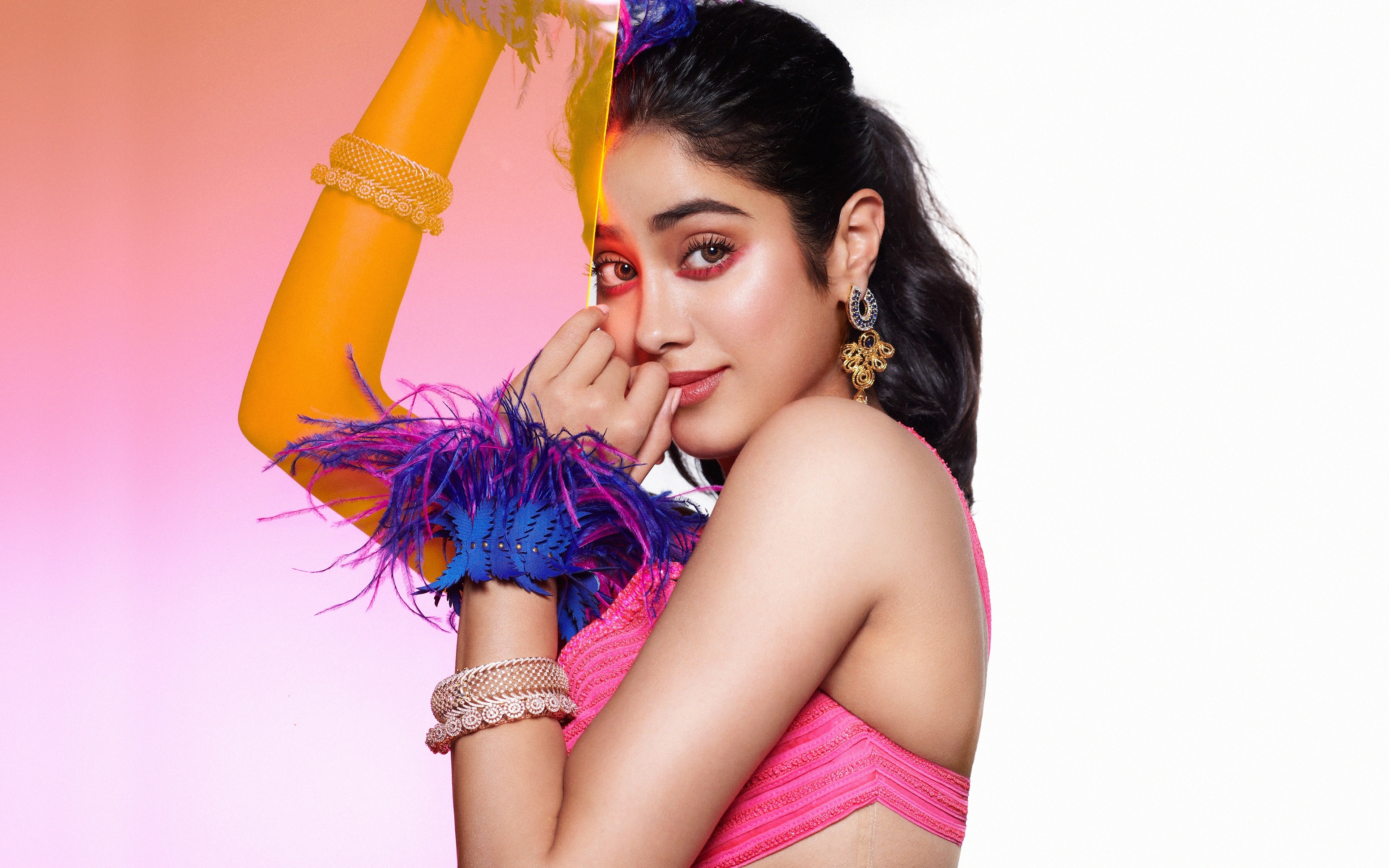 Download wallpaper 3840x2400 janhvi kapoor, bollywood actress, beautiful 4k wallaper, 4k ultra HD 16:10 wallpaper, 3840x2400 HD background, 23399
