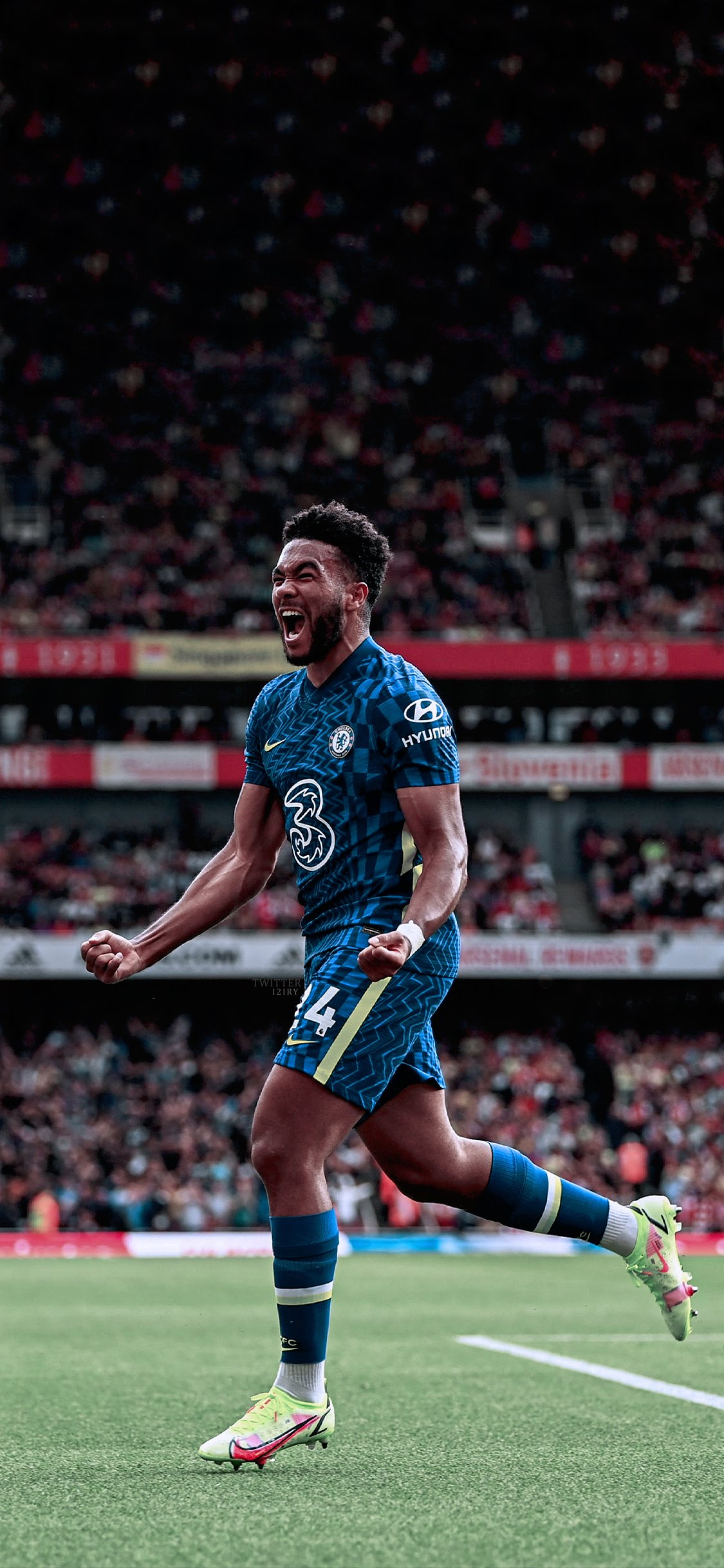 Tadic #Wallpaper └