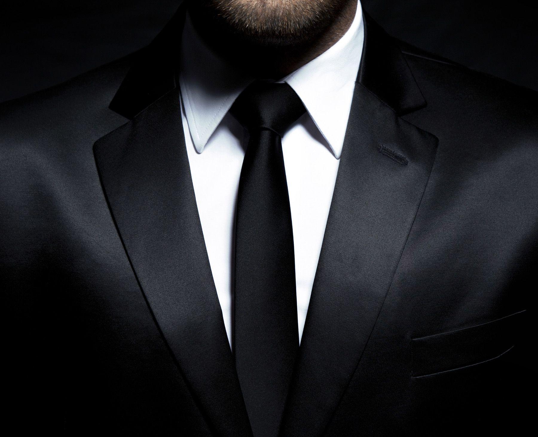 Man In Suit Wallpaper