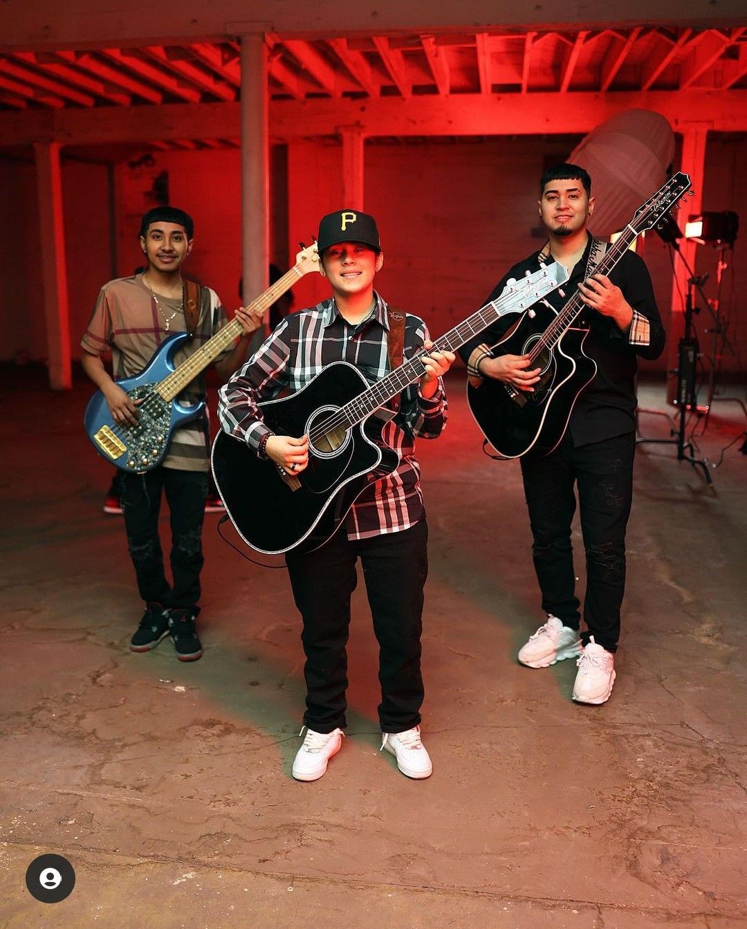 Yahritza y su Esencia