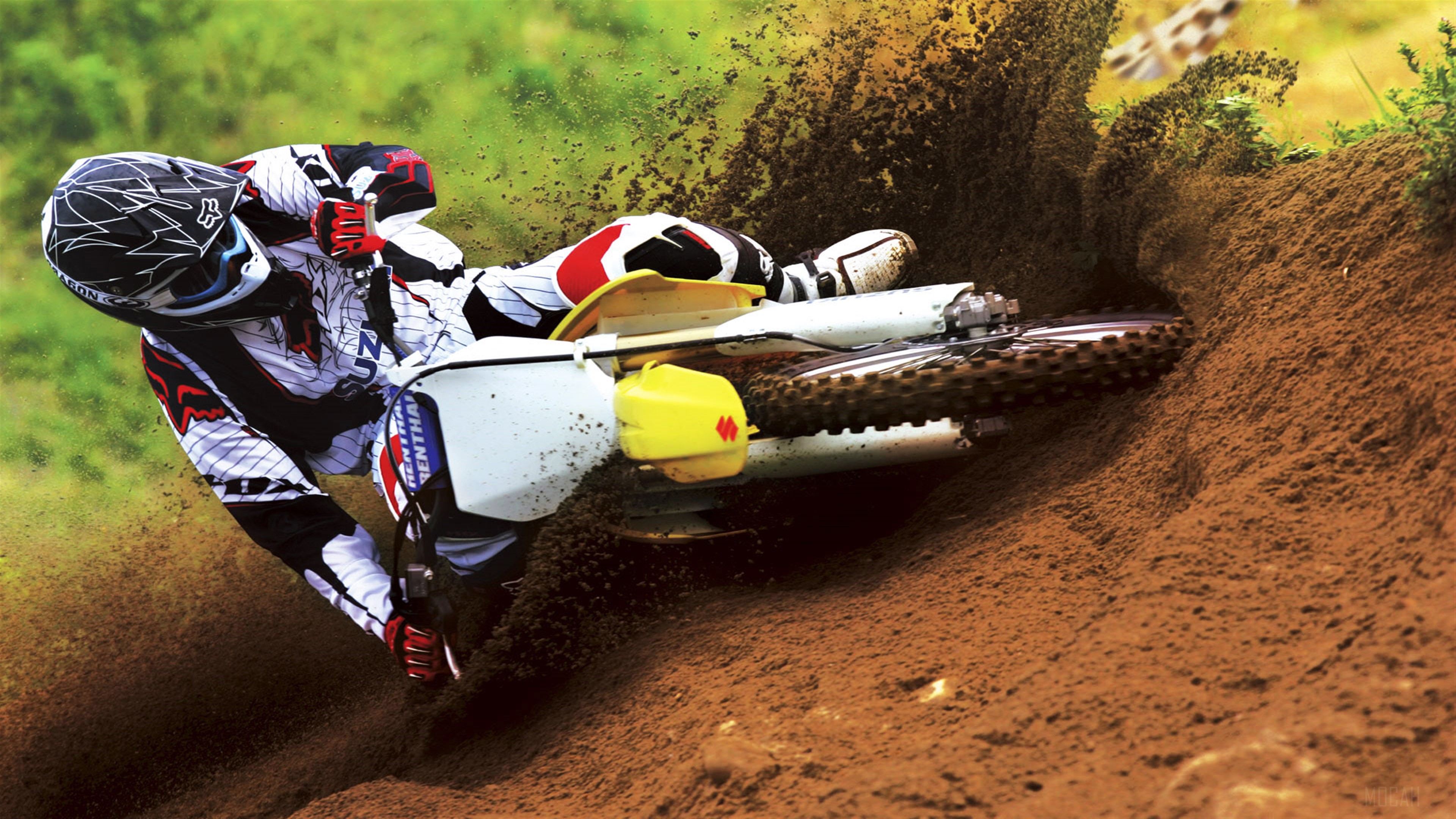 Suzuki Motocross Bike Race 4k Gallery HD Wallpaper