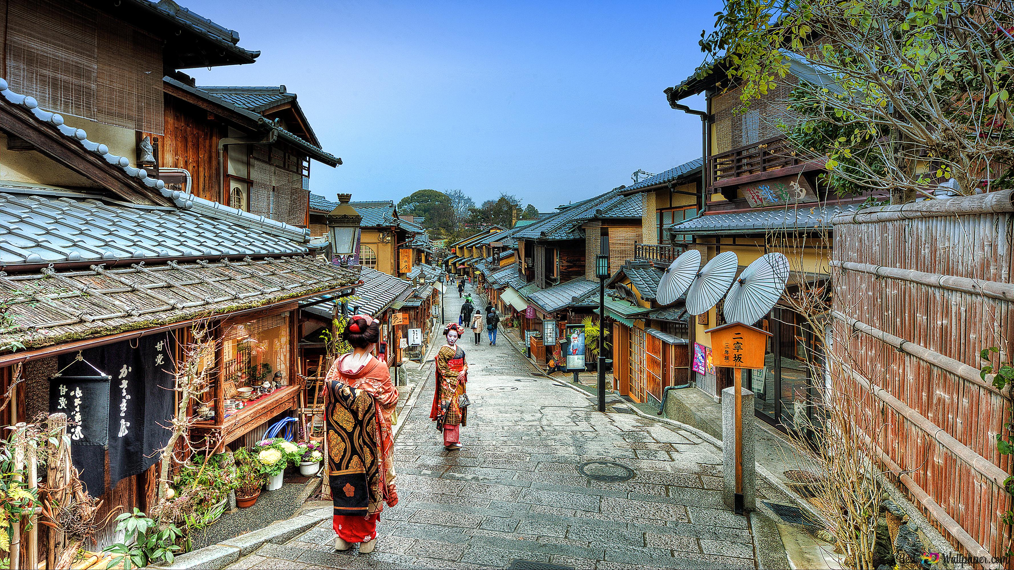 Kyoto, Japan women wearing Kimonos and traditional house or Minka 4K wallpaper download