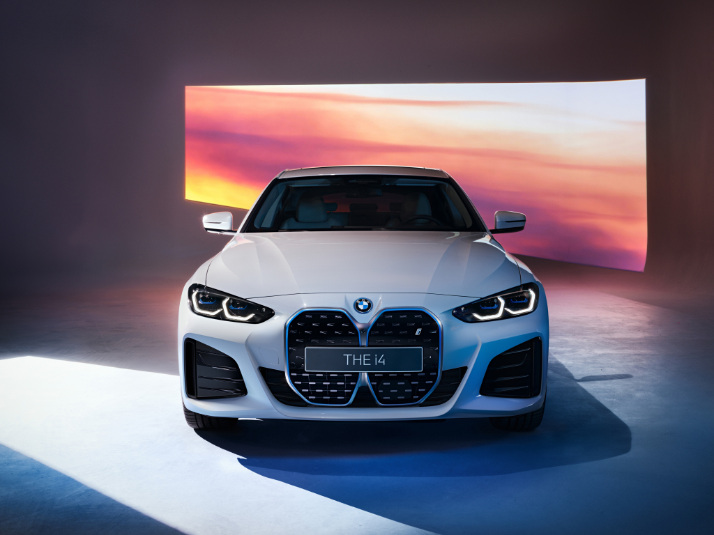 Download wallpaper 1024x768 bmw i4, white sport car, standard 4:3 fullscreen 1024x768 HD background, 27146