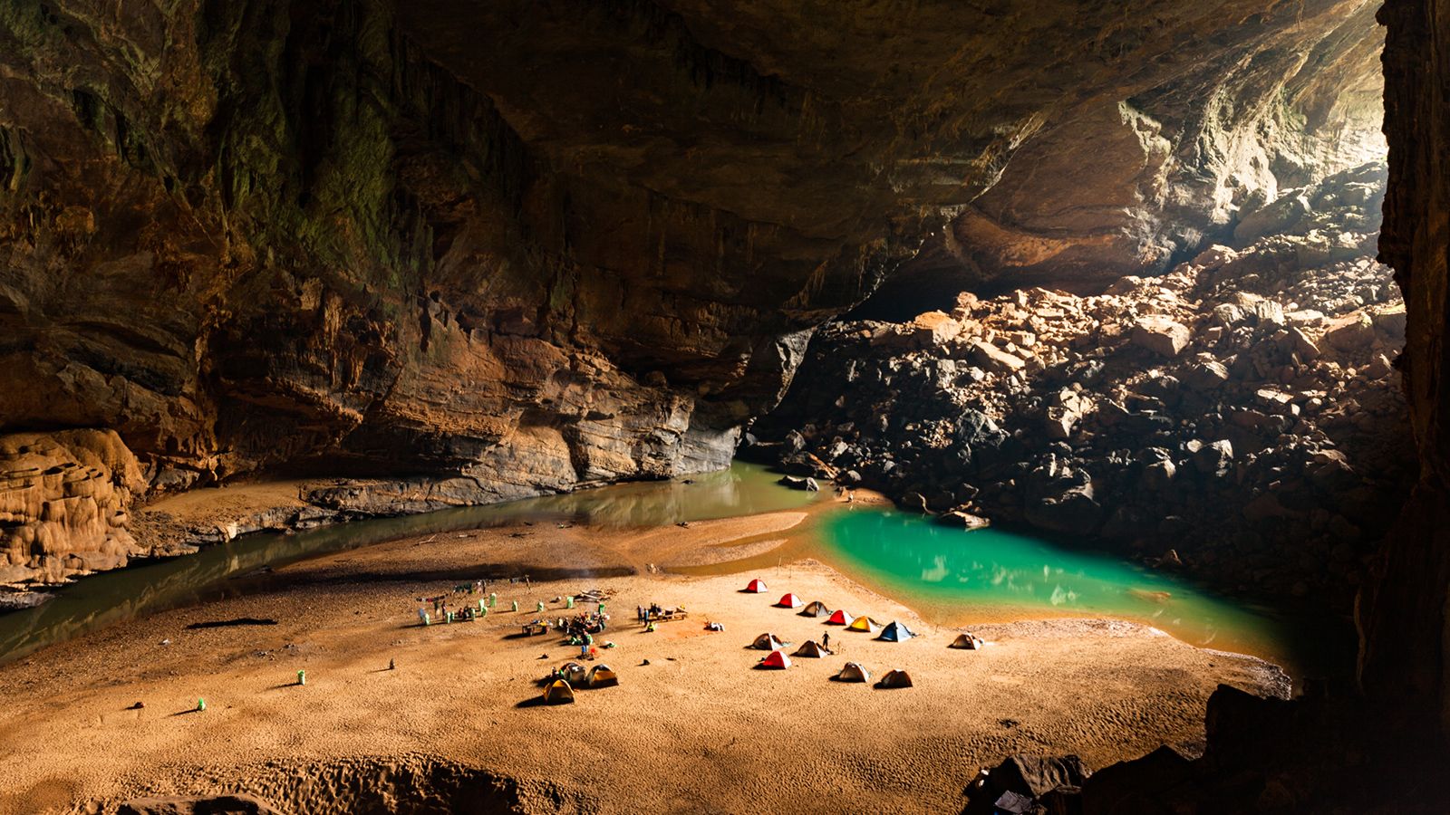 Photos: Hang Son Doong, the world's largest cave