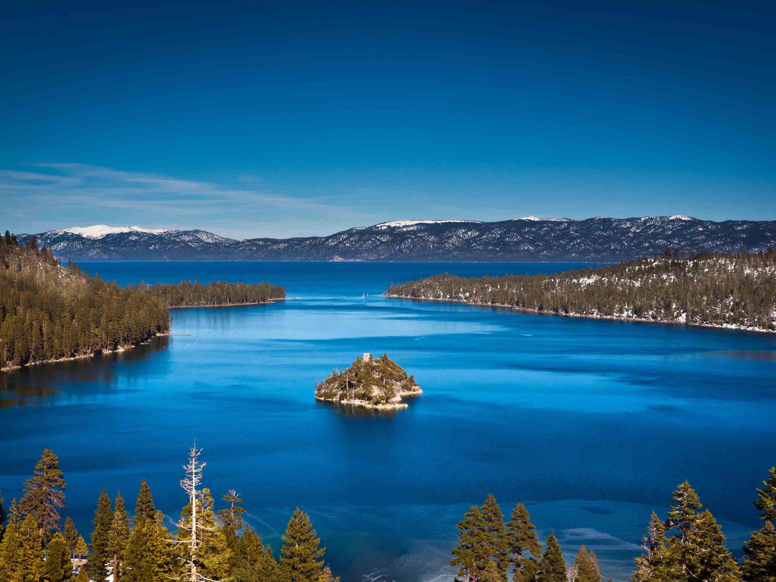 Wallpaper Lake Tahoe, California, USA, mountains, island, blue sky 2880x1800 HD Picture, Image
