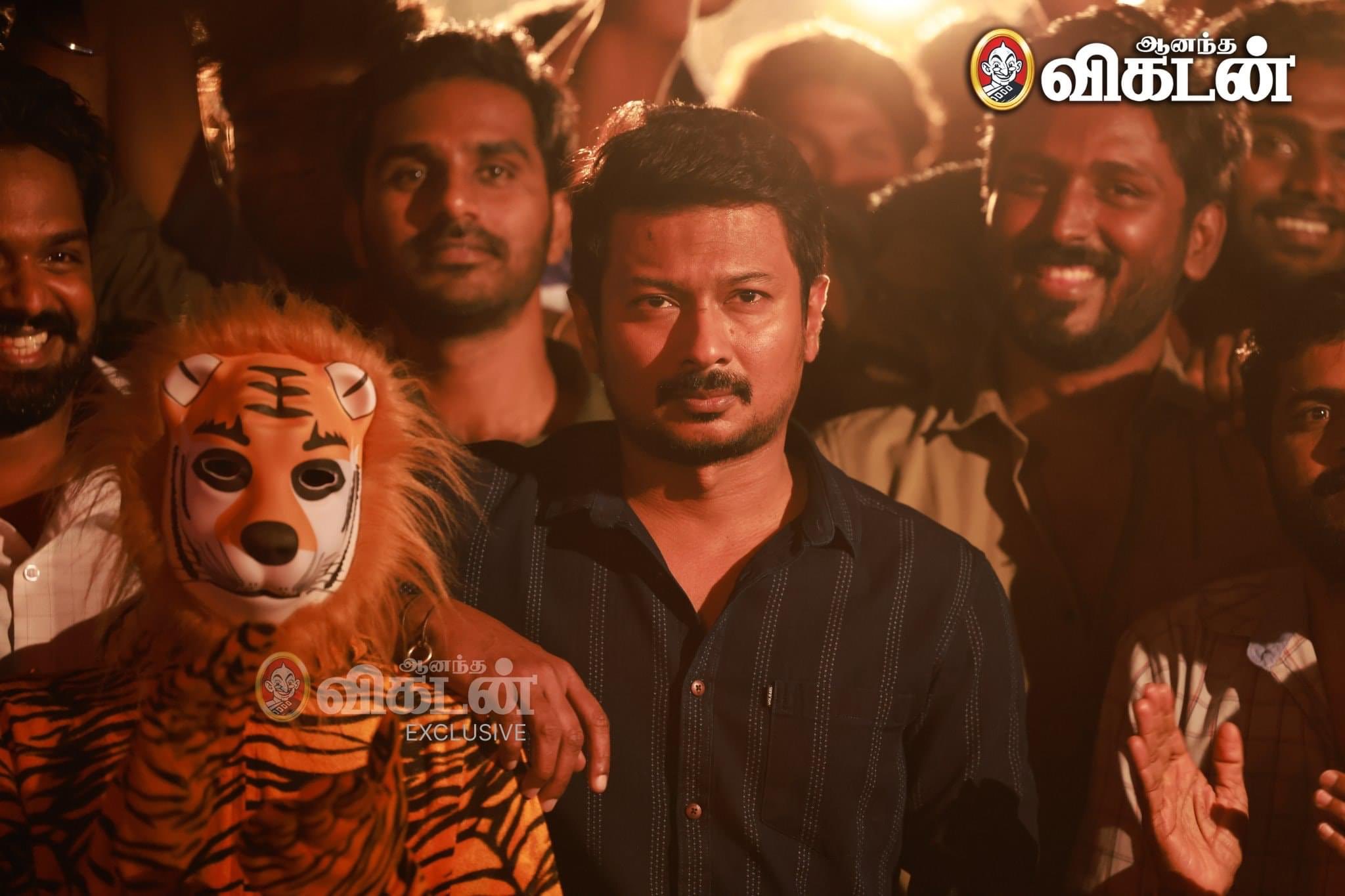 LetsCinema latest image from AV