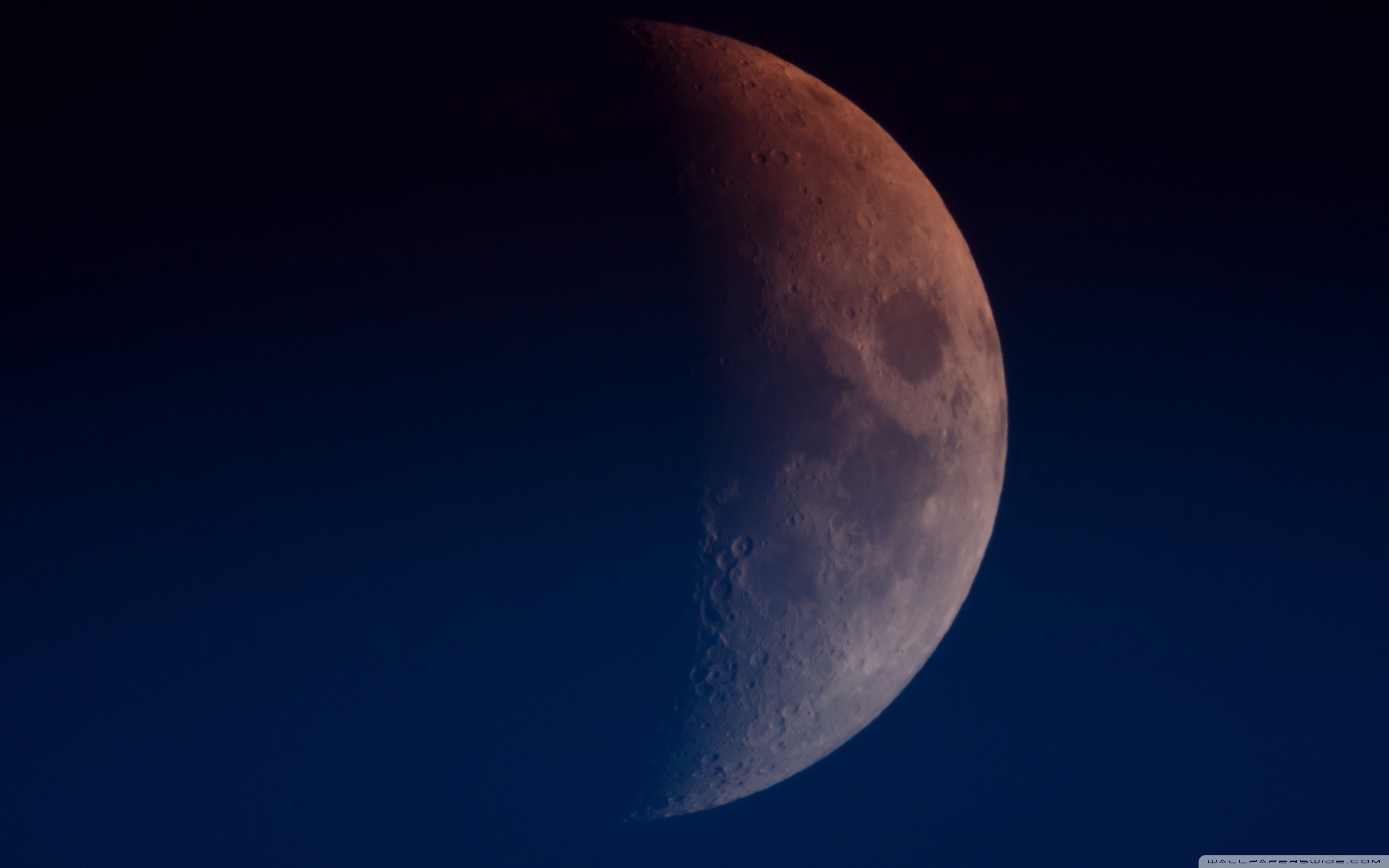 Moon increasing, Half Moon Ultra HD Desktop Background Wallpaper for 4K UHD TV, Widescreen & UltraWide Desktop & Laptop, Tablet