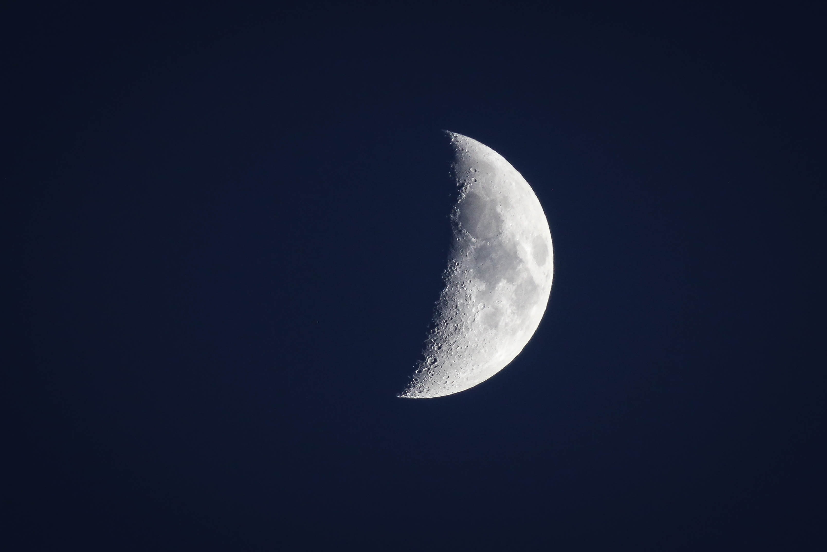 3217x2145 crescent, nature, space, sky, white, black and white, dark, moon, Free , lune, black, half moon, night Gallery HD Wallpaper