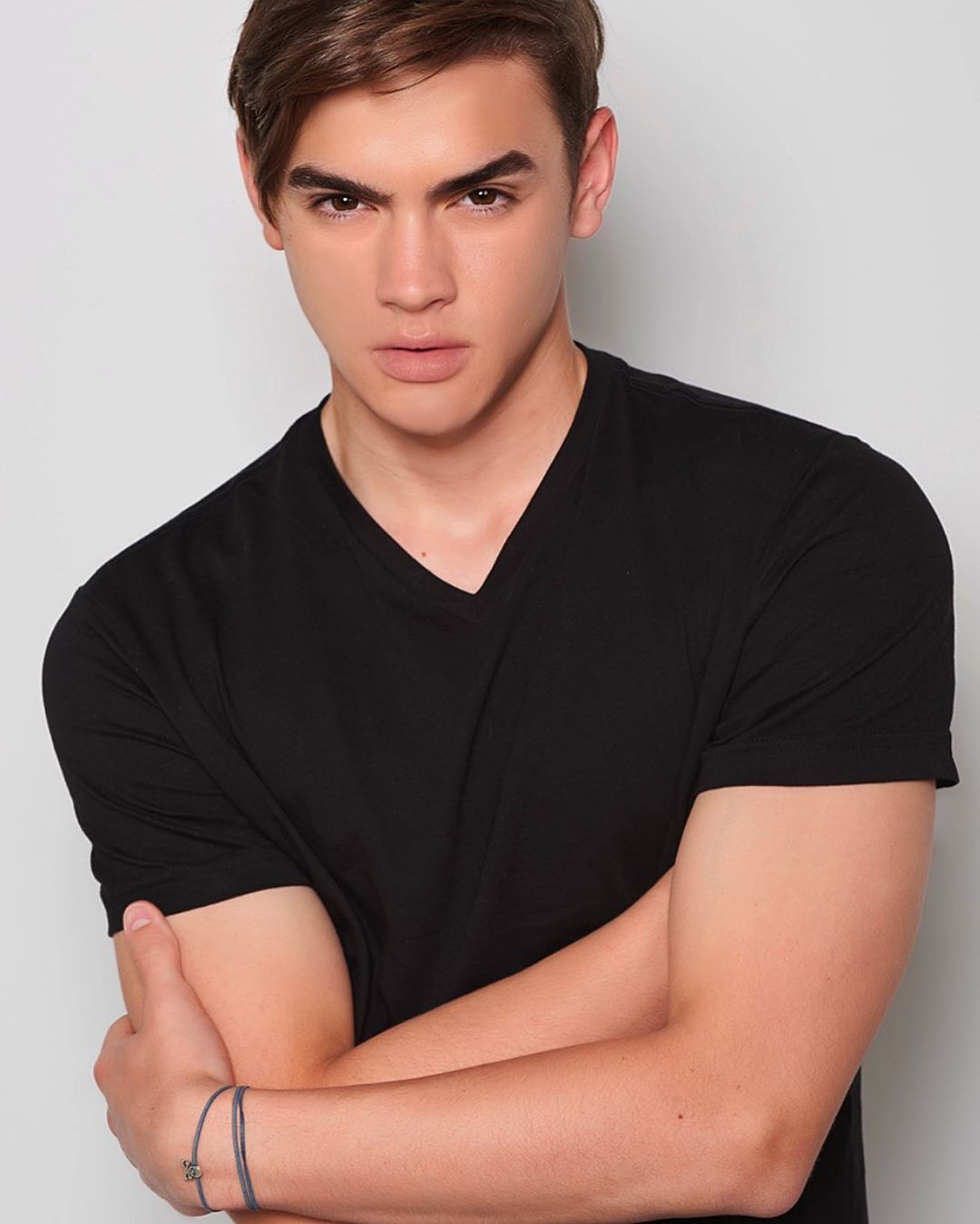 Gabriel Guevara Mourreau on Instagram: “The shape of you looks so pretty.”