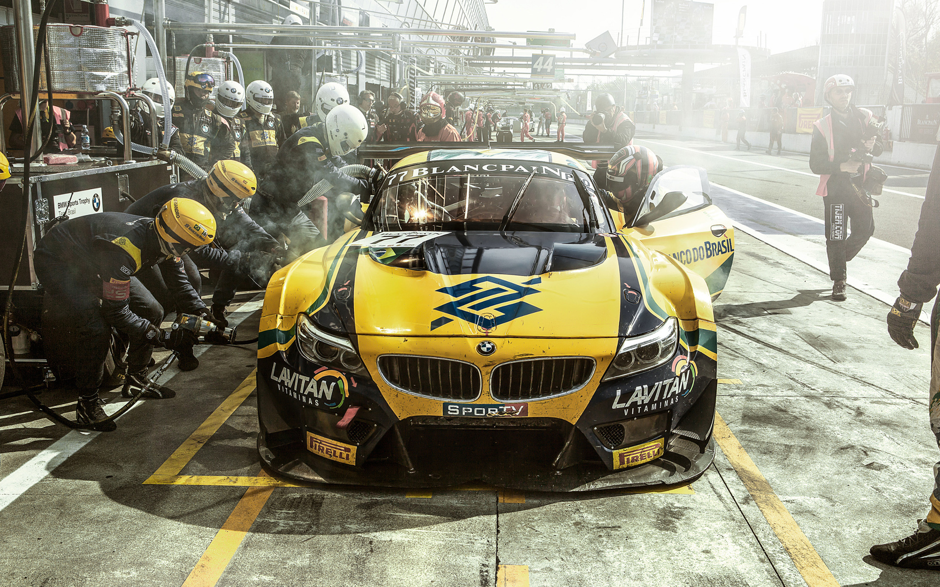 This BMW Racing team wallpaper is my new wallpaper