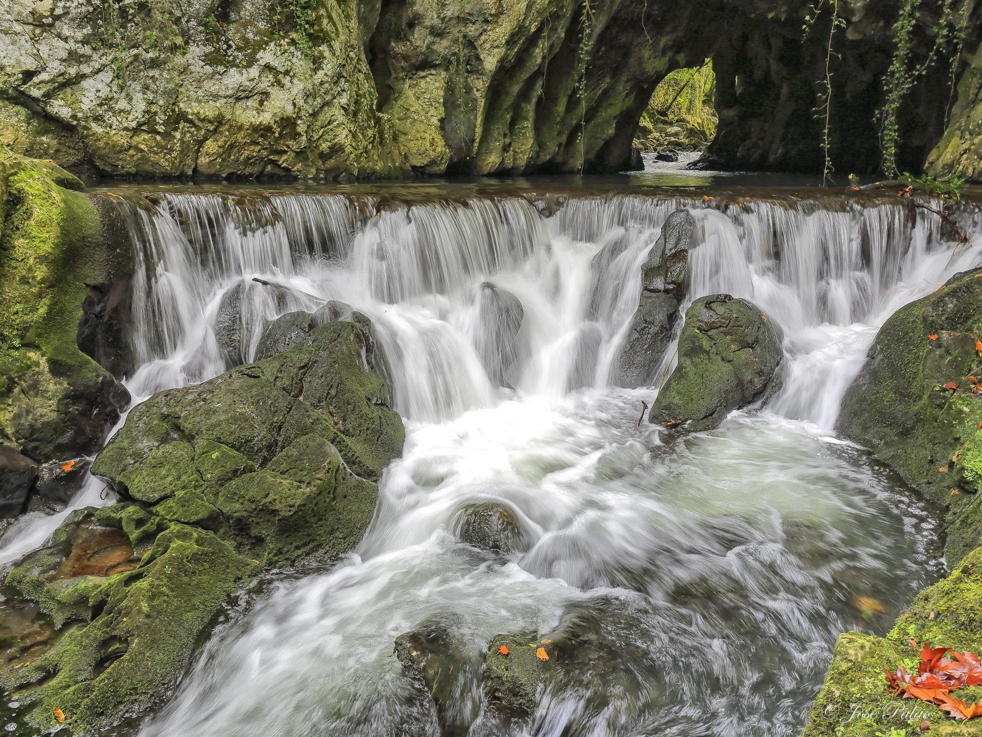 Source Of French Hoznayo Cantabria (source Of Mineral Water) Desktop Wallpaper HD 3200x2000, Wallpaper13.com
