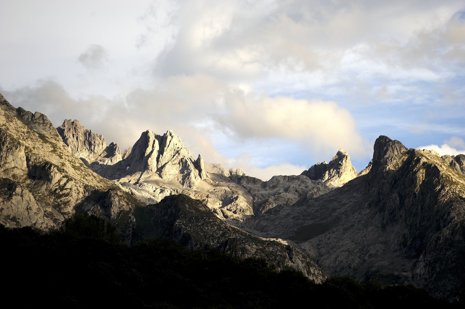 Cantabria Magical Mountains • International Wildlife Film Festival