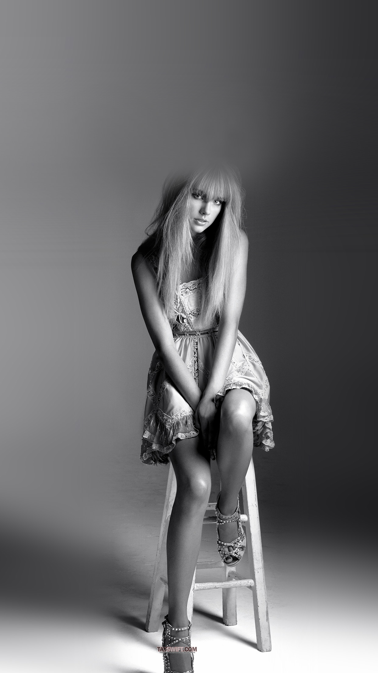 iPhoneXpapers swift singer bw celebrity