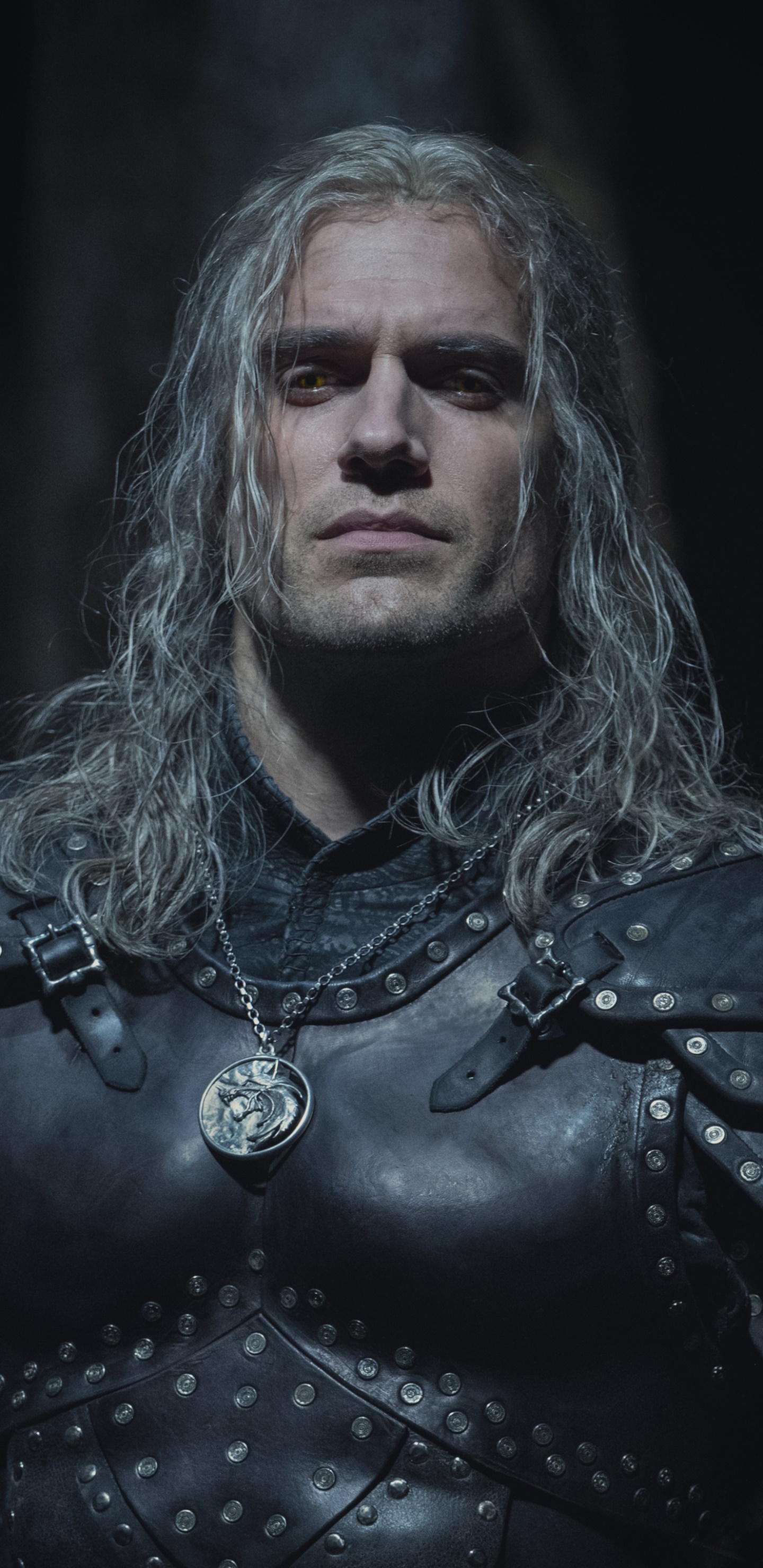 Wallpaper / TV Show The Witcher Phone Wallpaper, Henry Cavill, Geralt Of Rivia, 1440x2960 free download