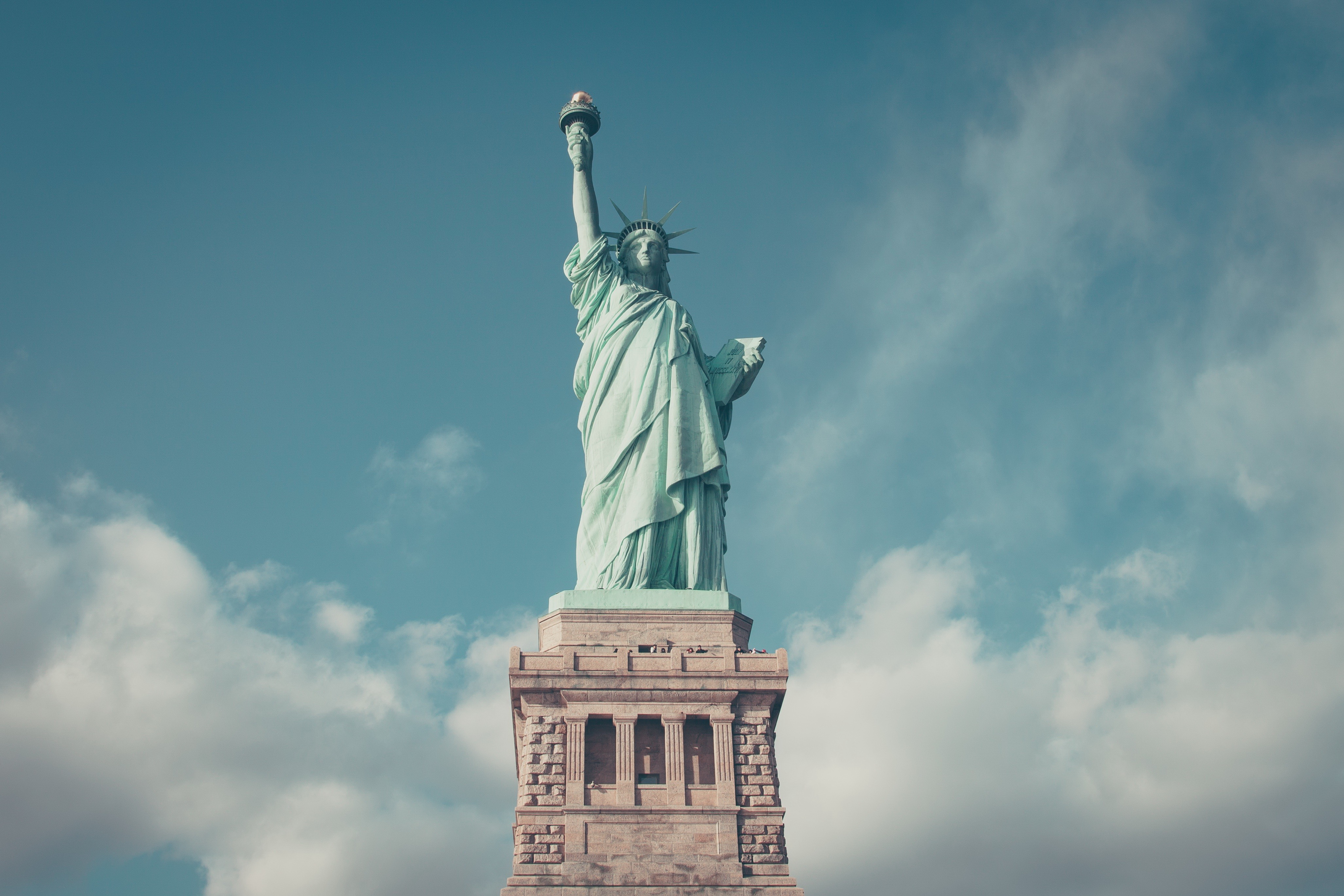 4K Statue of Liberty Wallpaper and Background Image